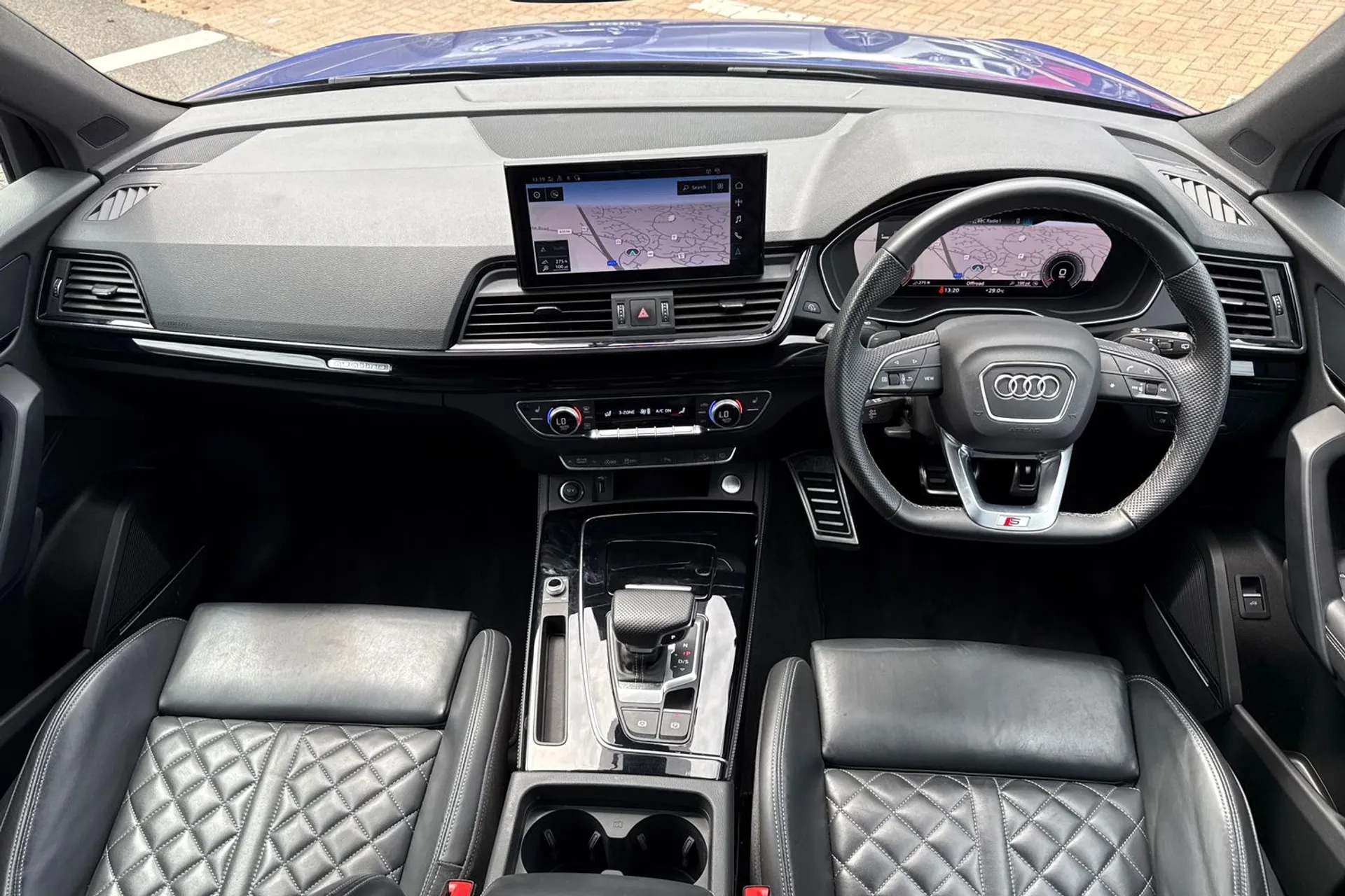Audi Q5 thumbnail image number 32
