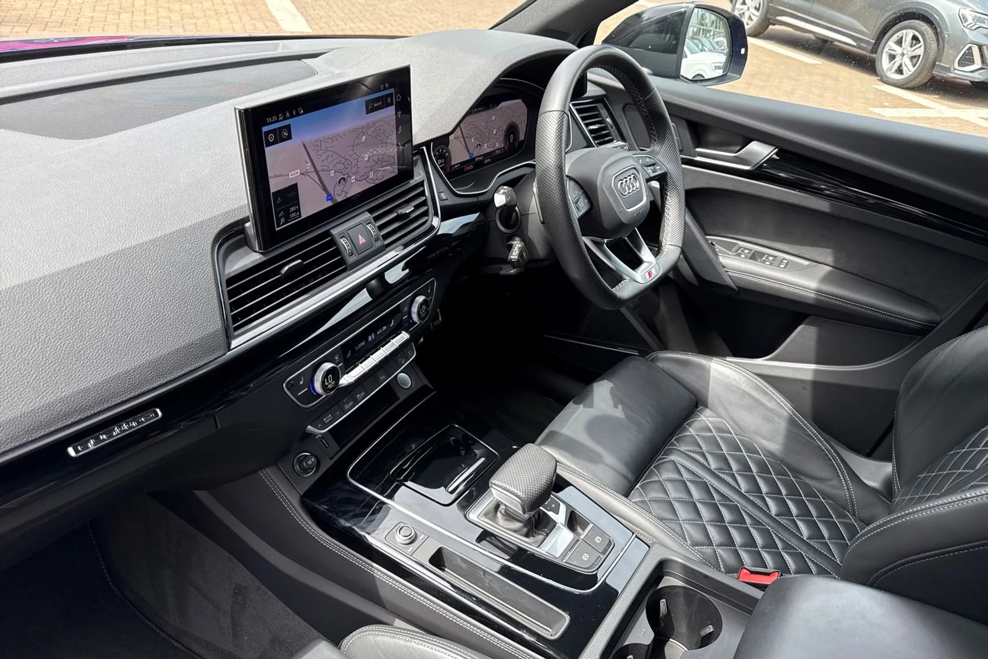 Audi Q5 thumbnail image number 27