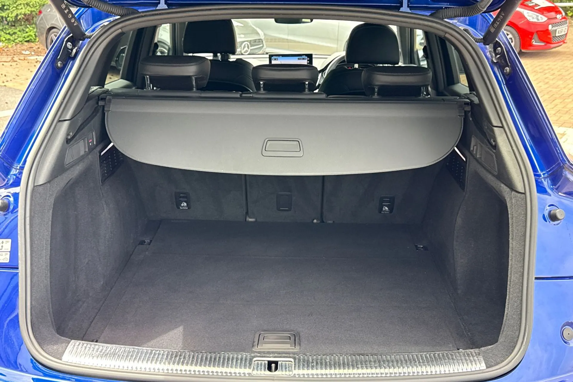 Audi Q5 thumbnail image number 19