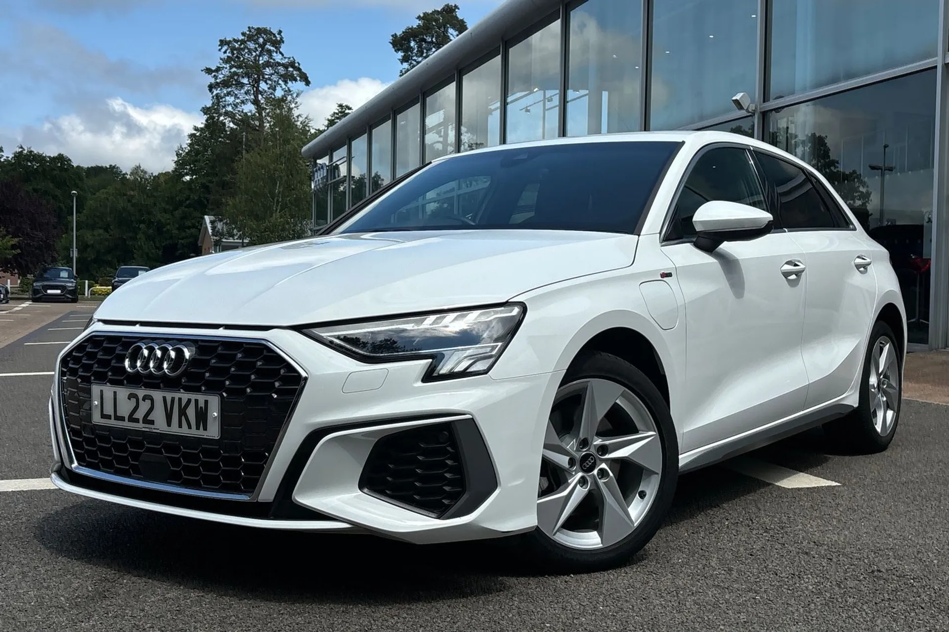 Audi A3 thumbnail image number 10