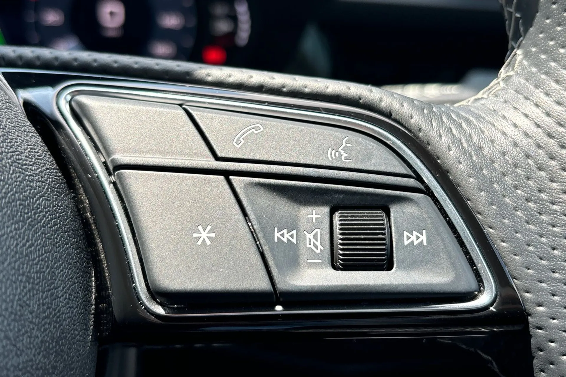 Audi A3 thumbnail image number 37