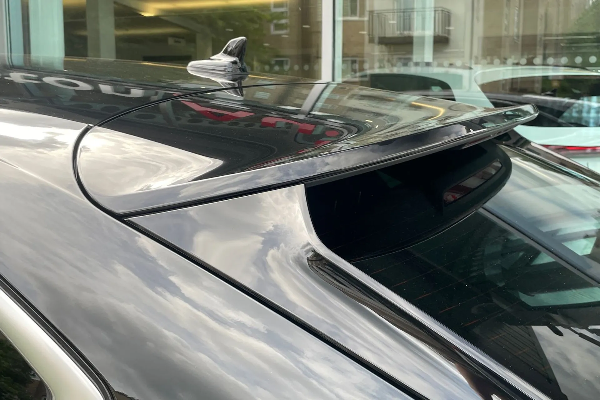 Audi Q3 thumbnail image number 12