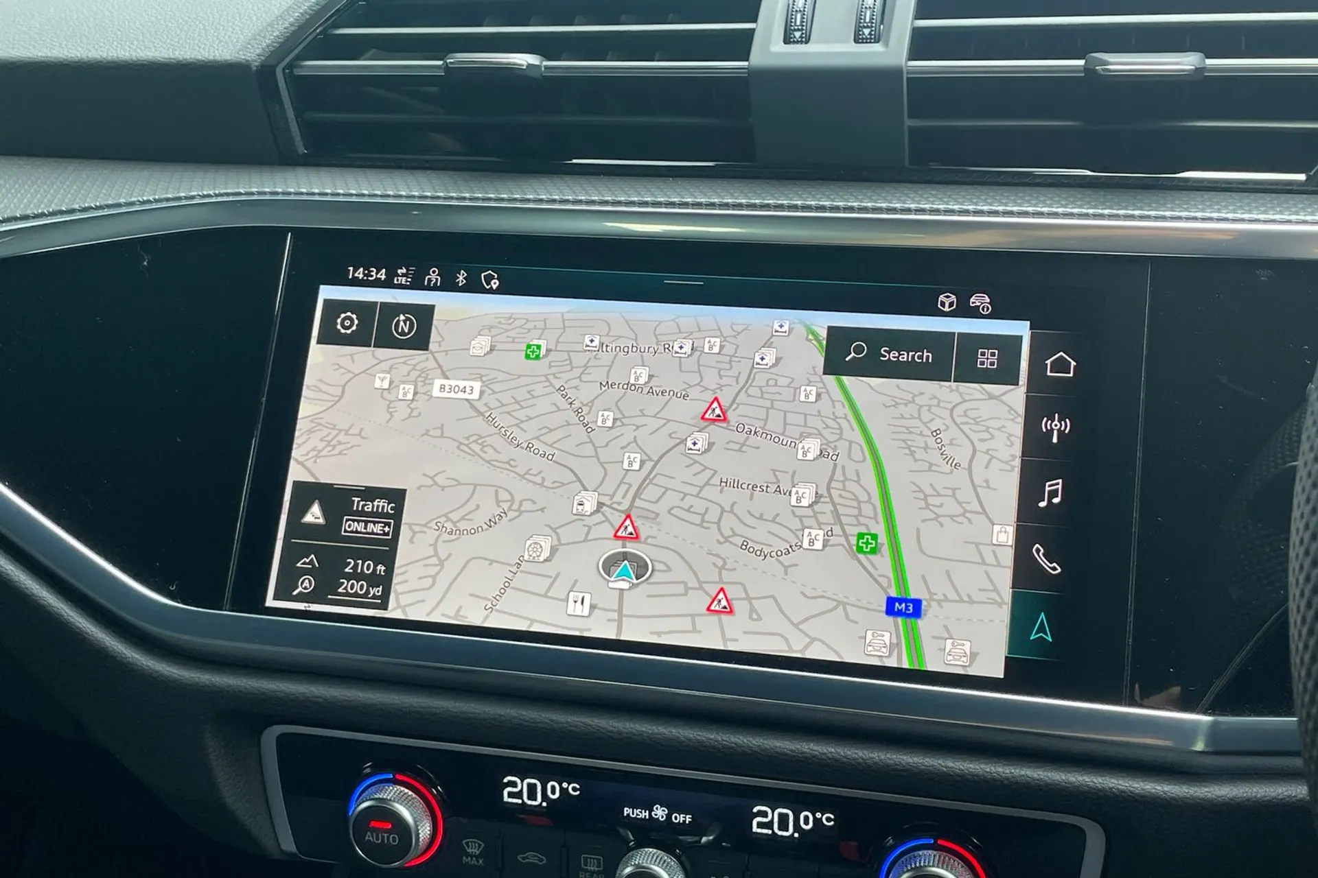 Audi Q3 thumbnail image number 36