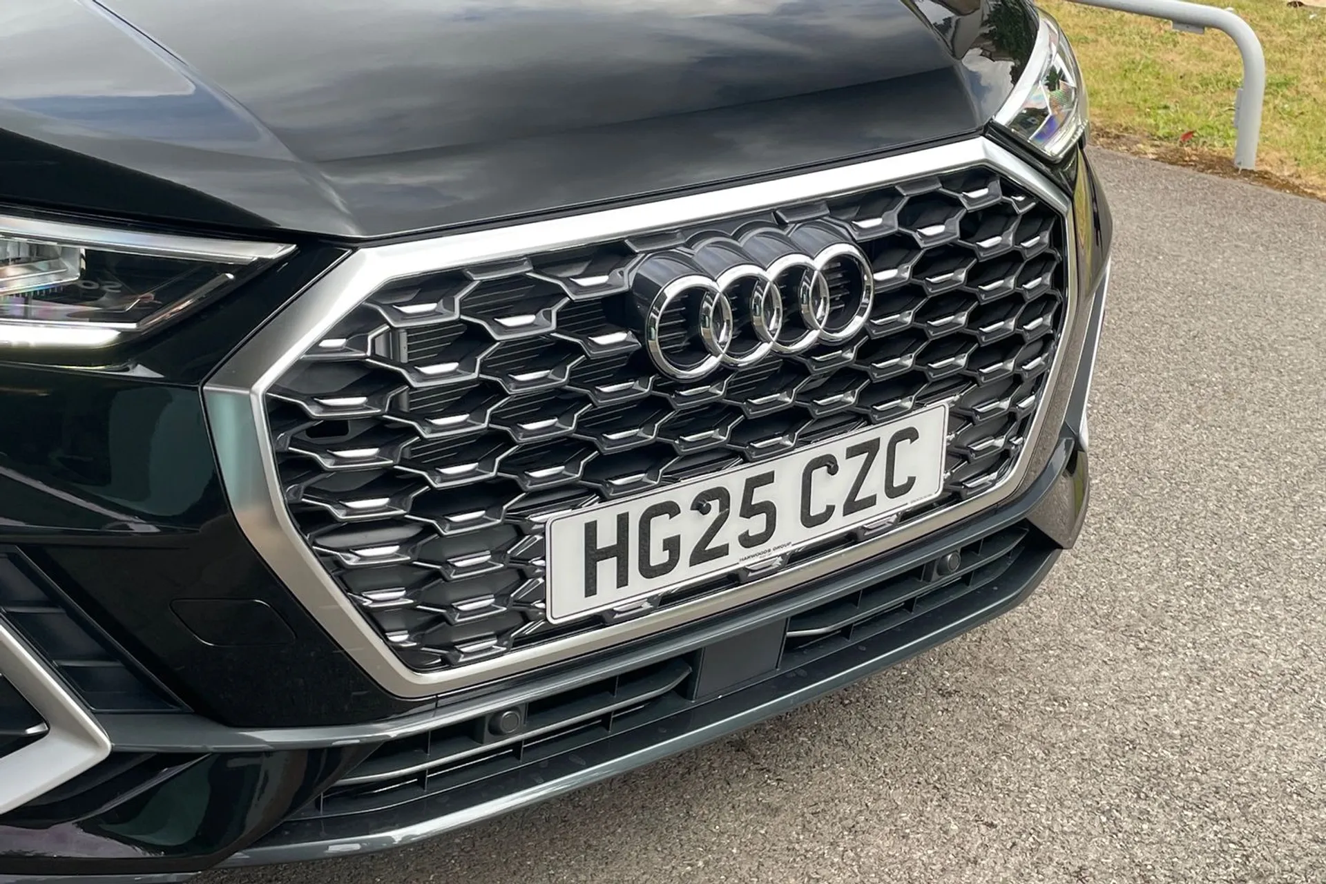 Audi Q3 thumbnail image number 55