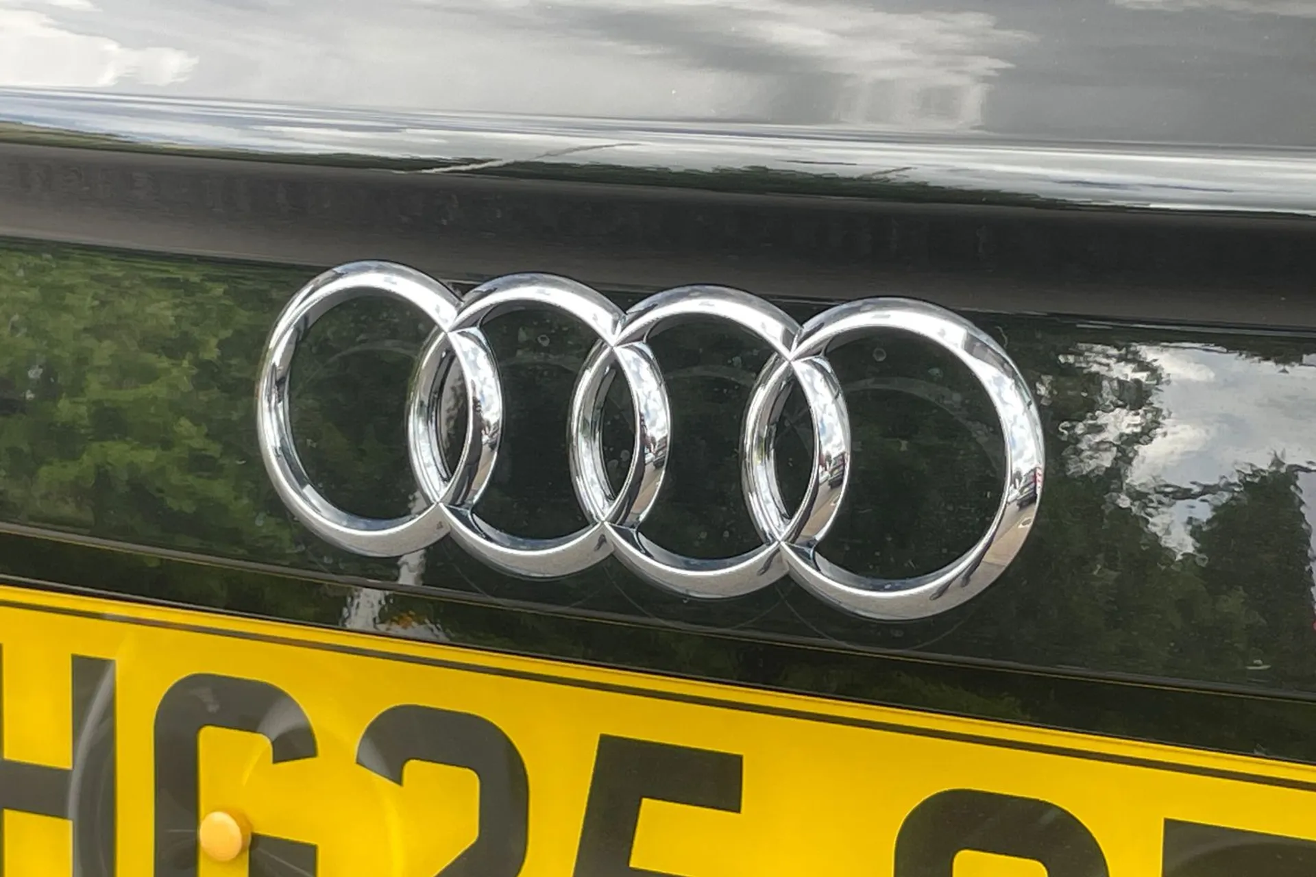 Audi Q3 thumbnail image number 50