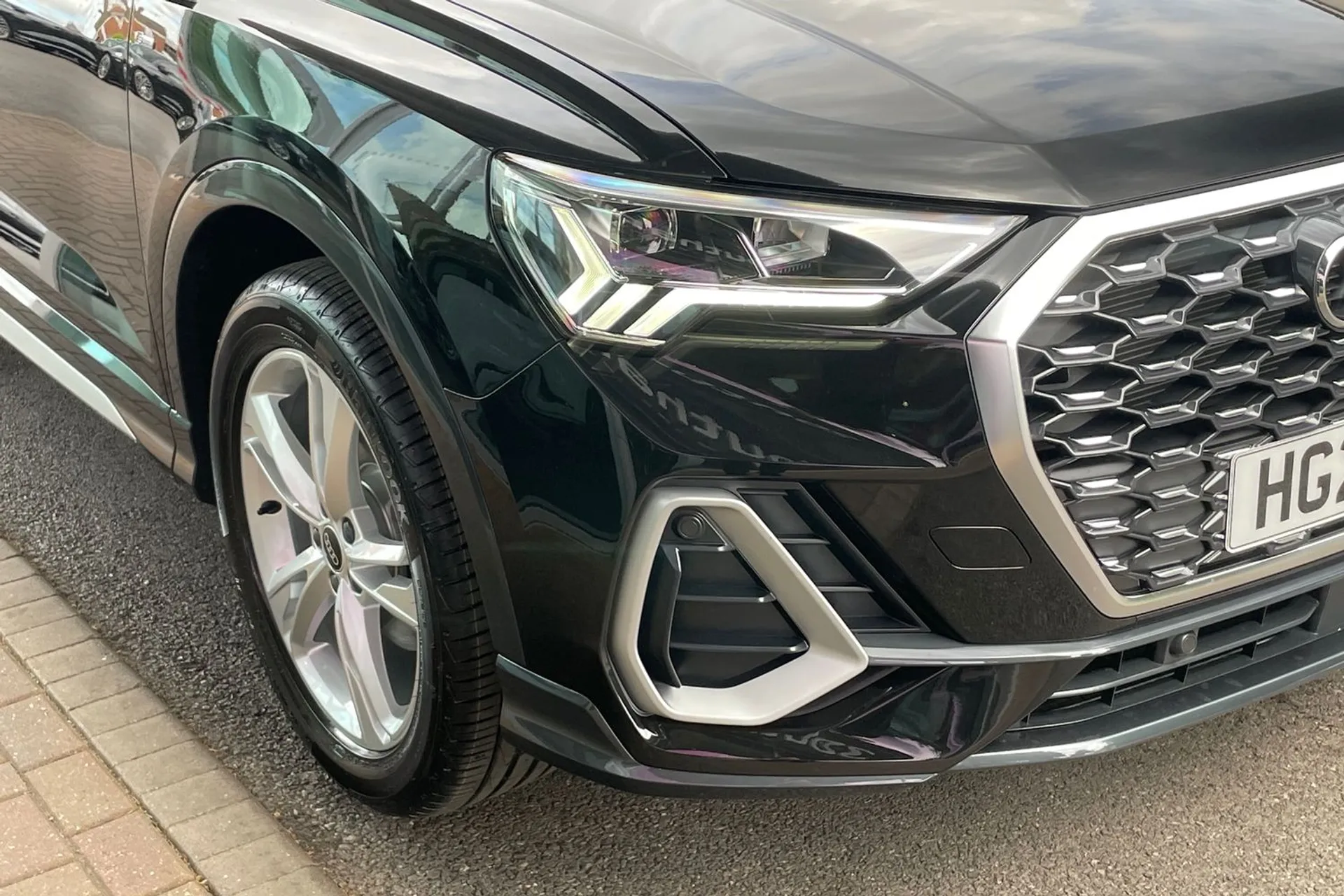 Audi Q3 thumbnail image number 57