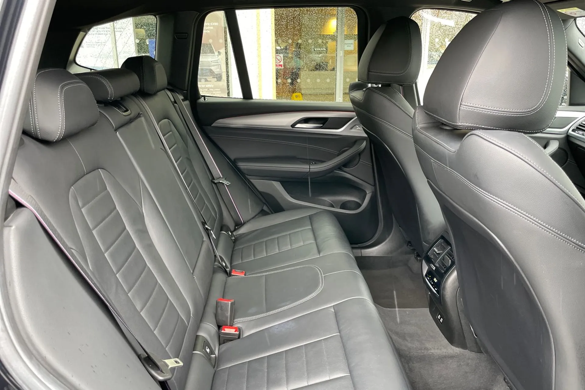 BMW X3 thumbnail image number 22