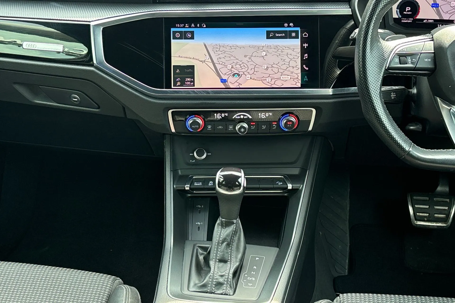 Audi Q3 thumbnail image number 35