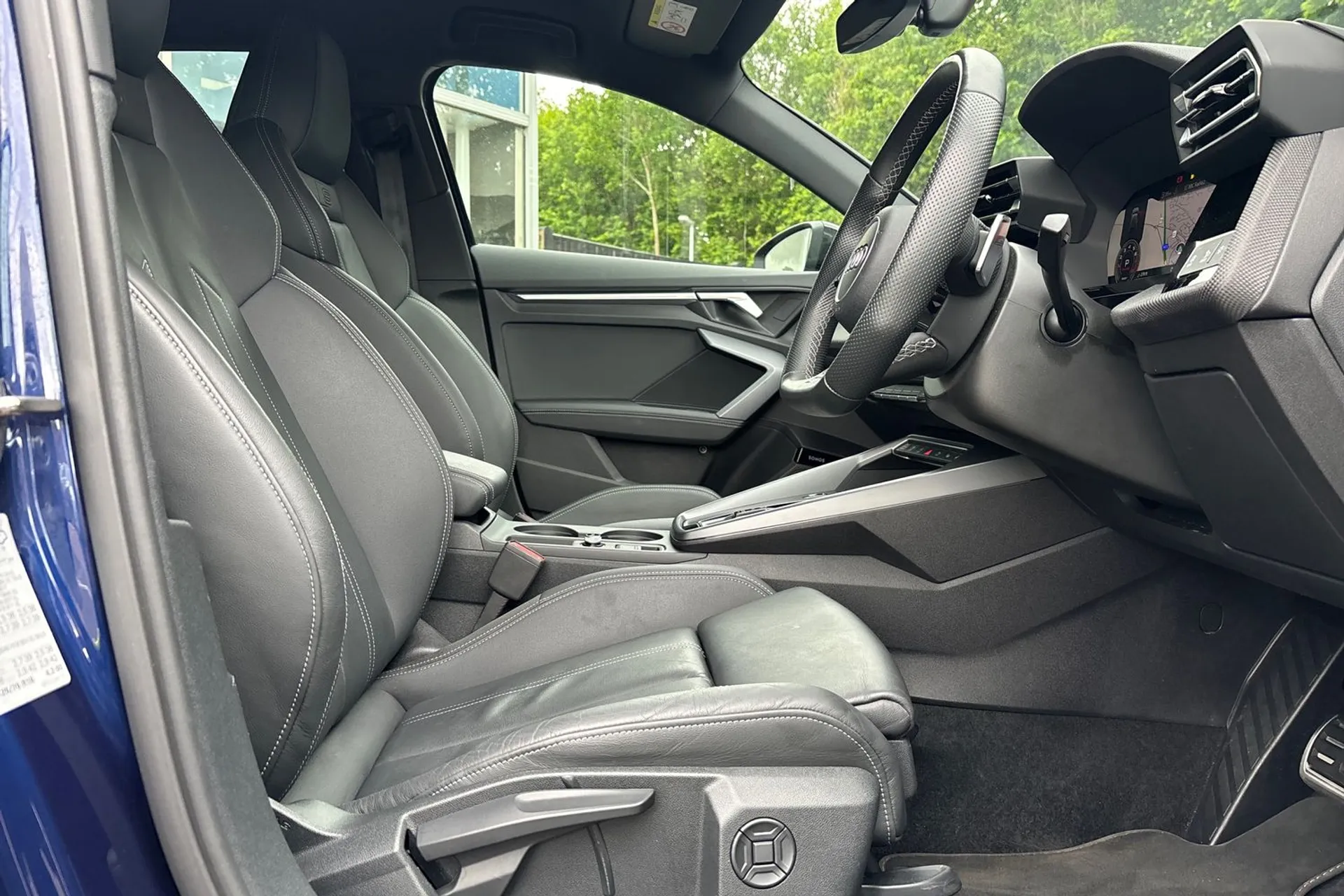 Audi A3 thumbnail image number 25