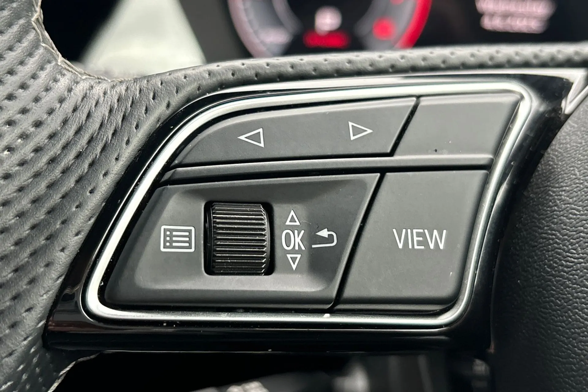 Audi A3 thumbnail image number 37