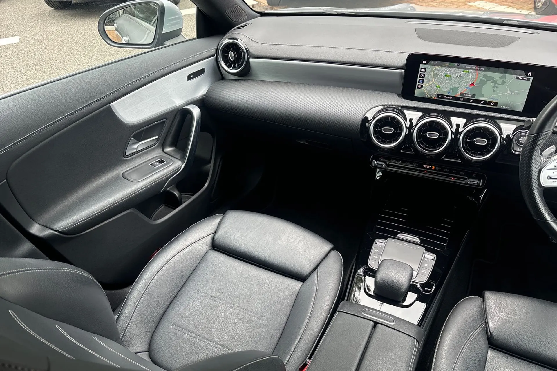 MERCEDES-BENZ CLA thumbnail image number 32