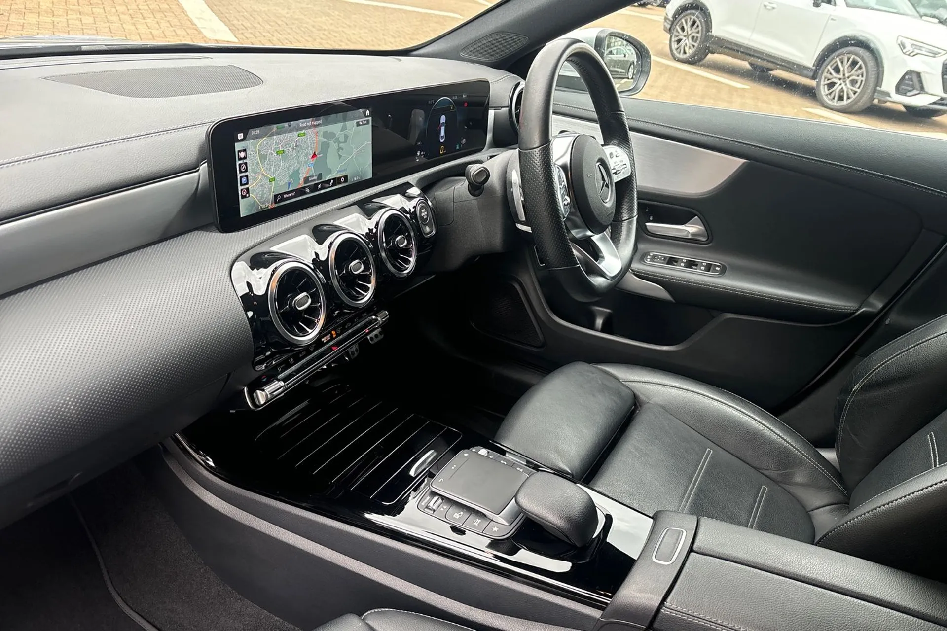 MERCEDES-BENZ CLA thumbnail image number 26