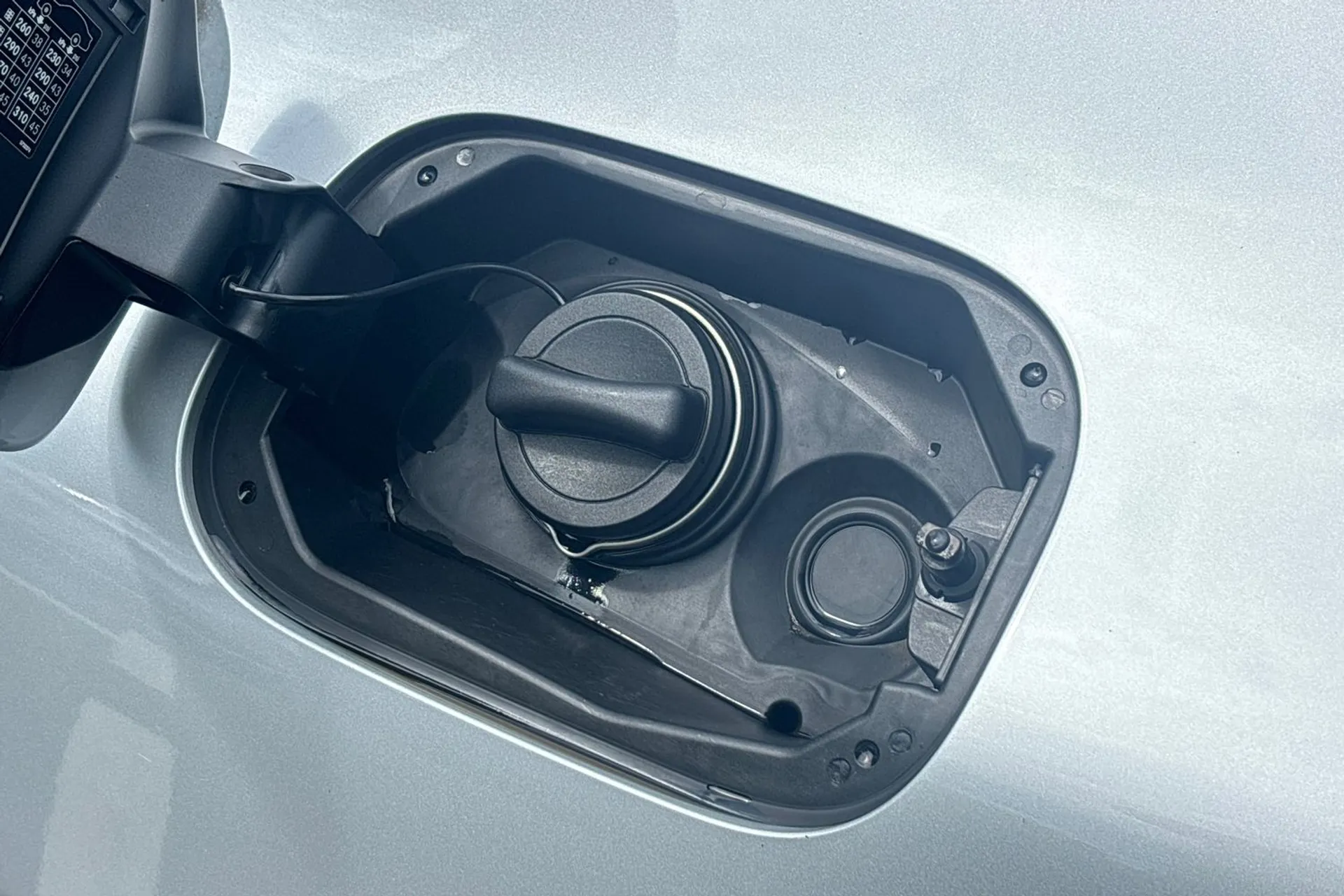 MERCEDES-BENZ CLA thumbnail image number 17