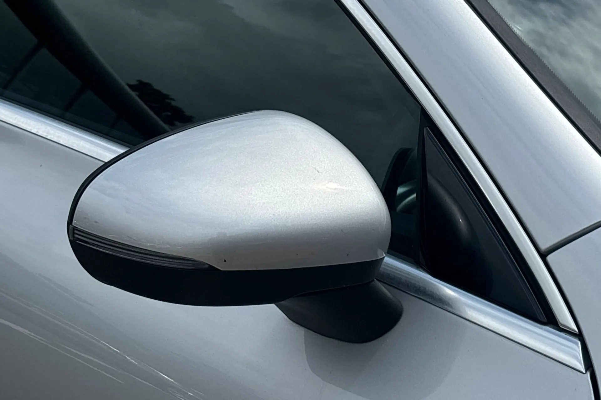 MERCEDES-BENZ CLA thumbnail image number 50