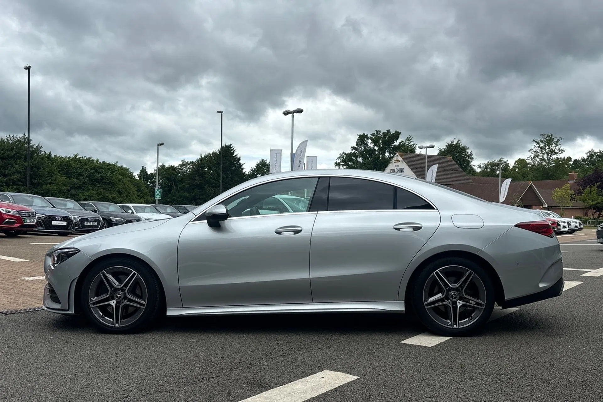 MERCEDES-BENZ CLA thumbnail image number 9
