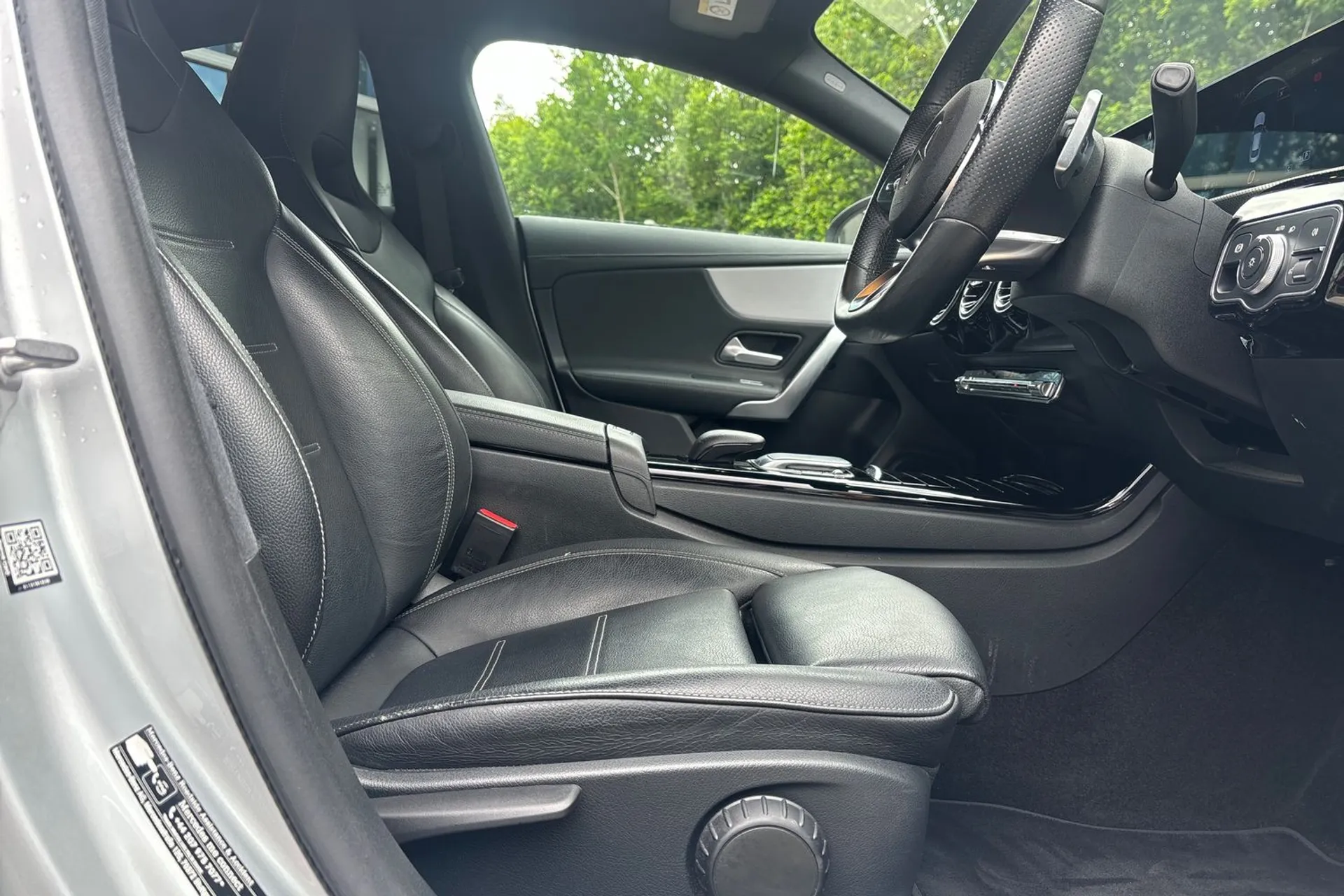 MERCEDES-BENZ CLA thumbnail image number 24