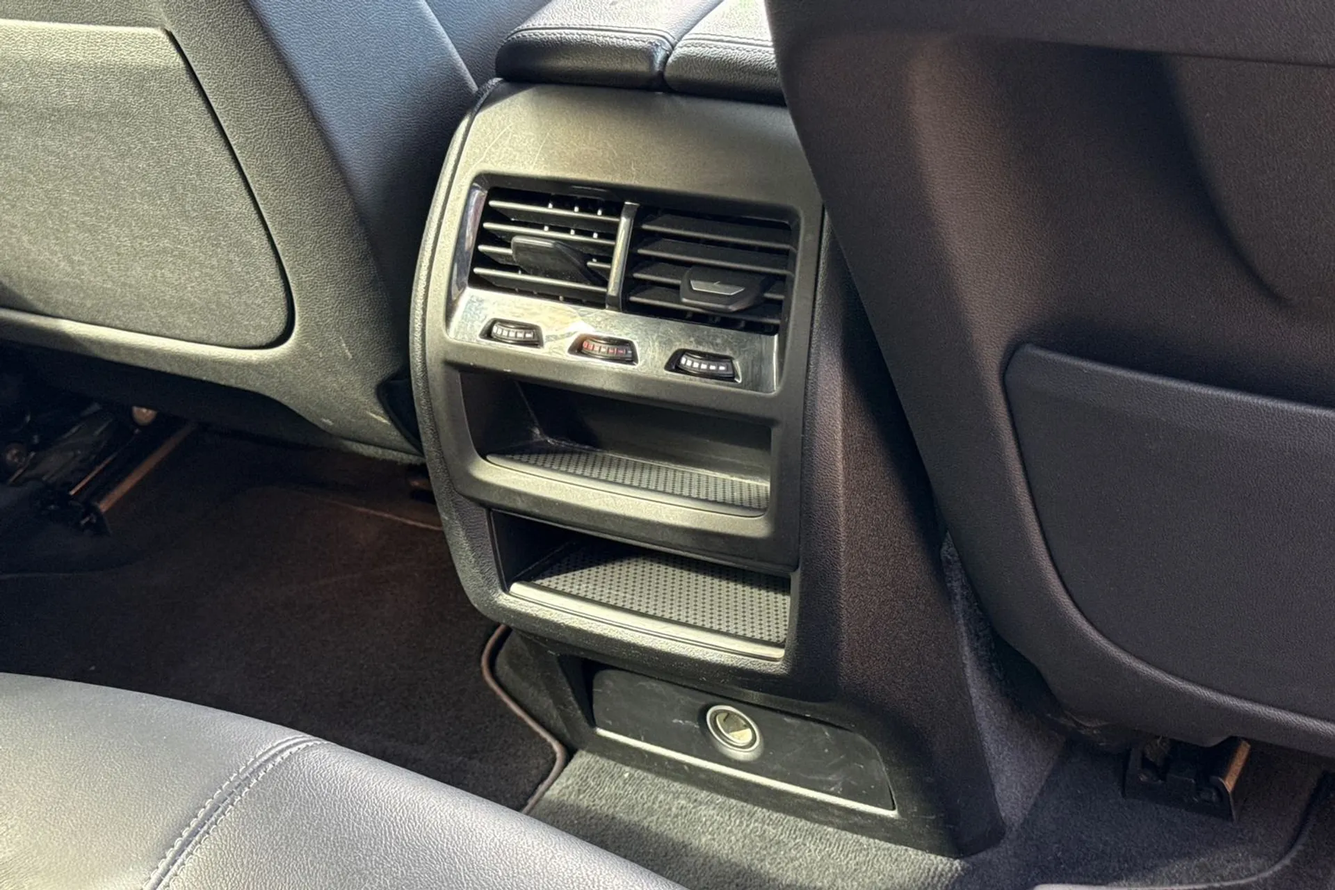 BMW X5 thumbnail image number 48