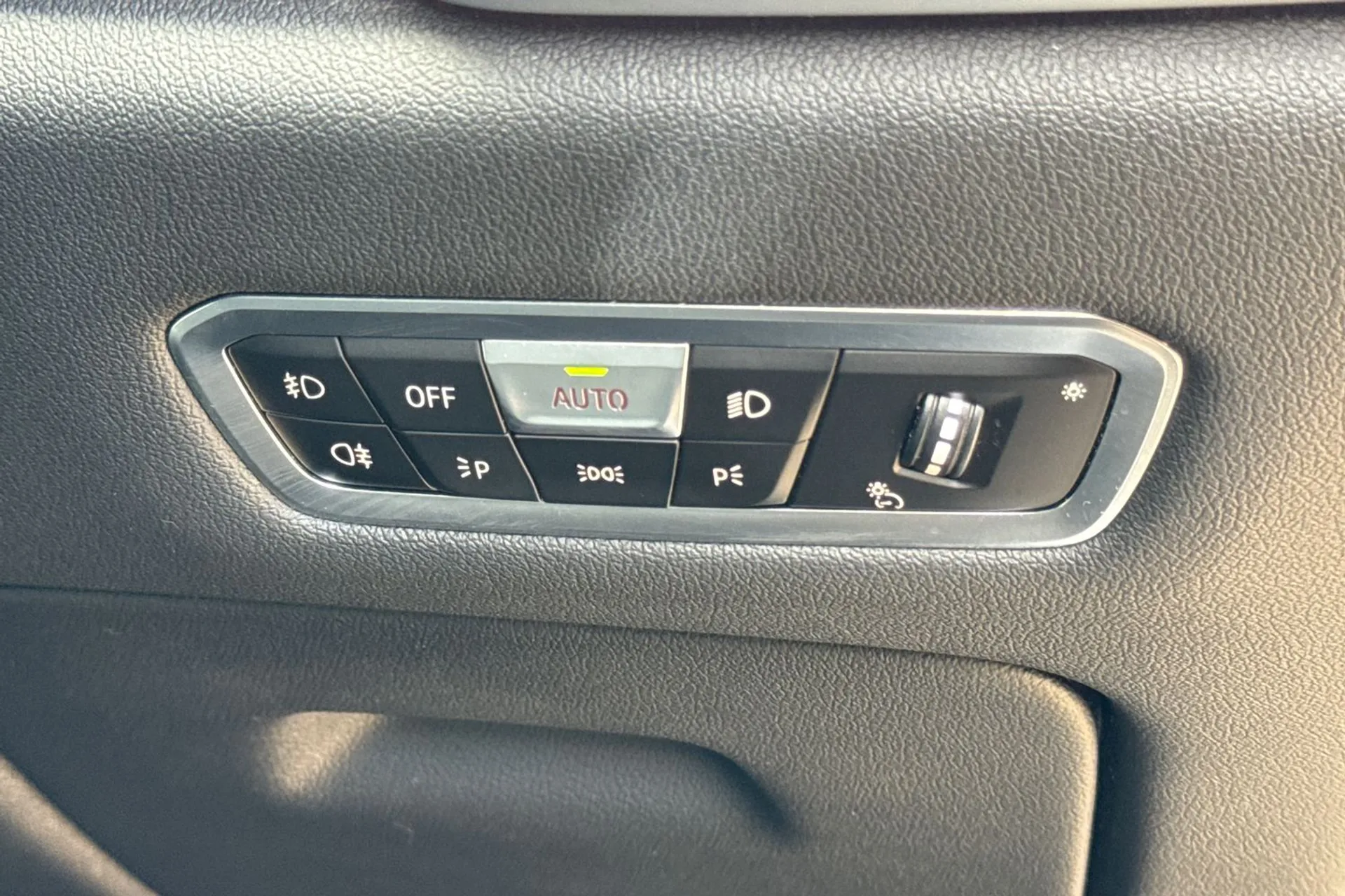 BMW X5 thumbnail image number 45