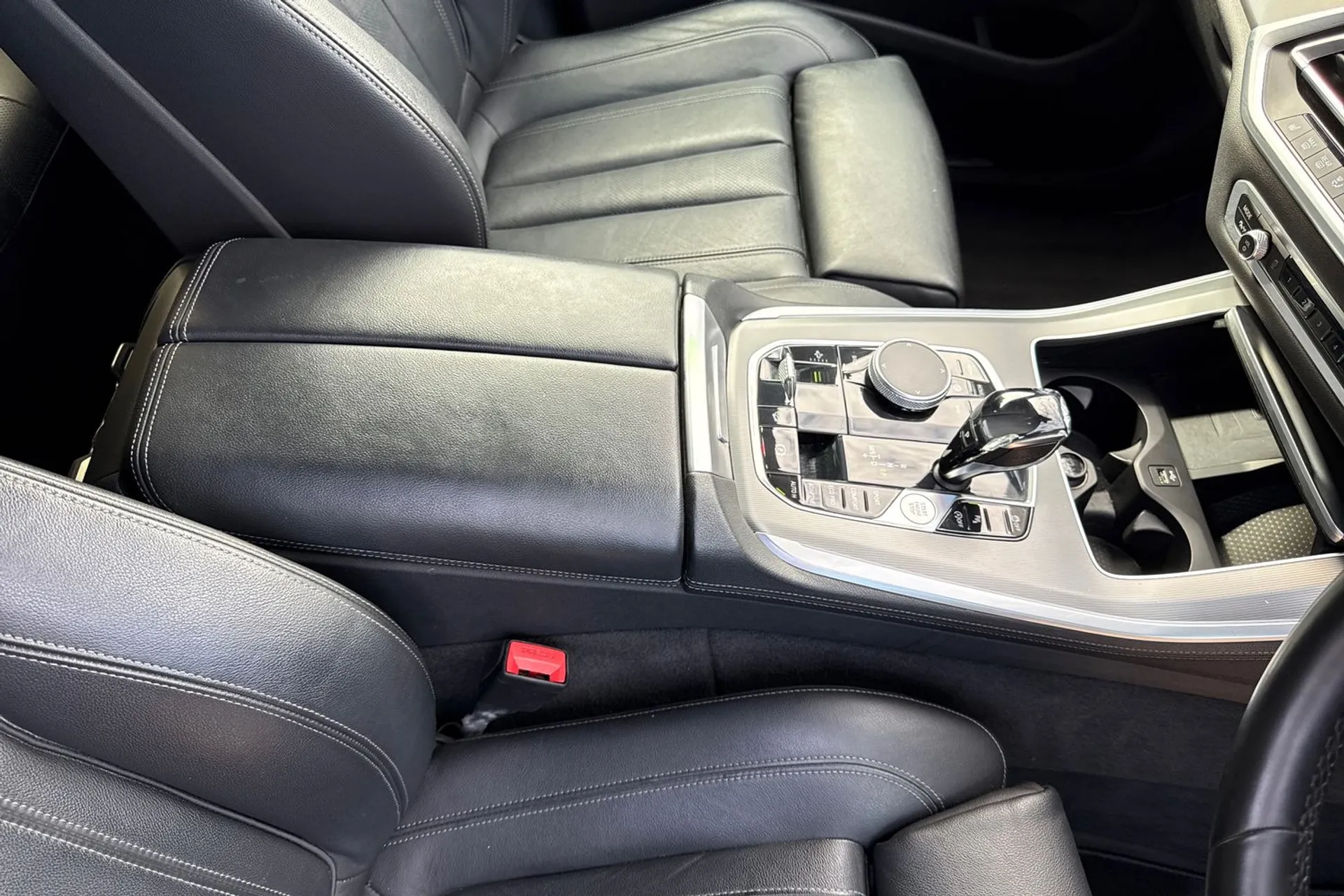 BMW X5 thumbnail image number 42