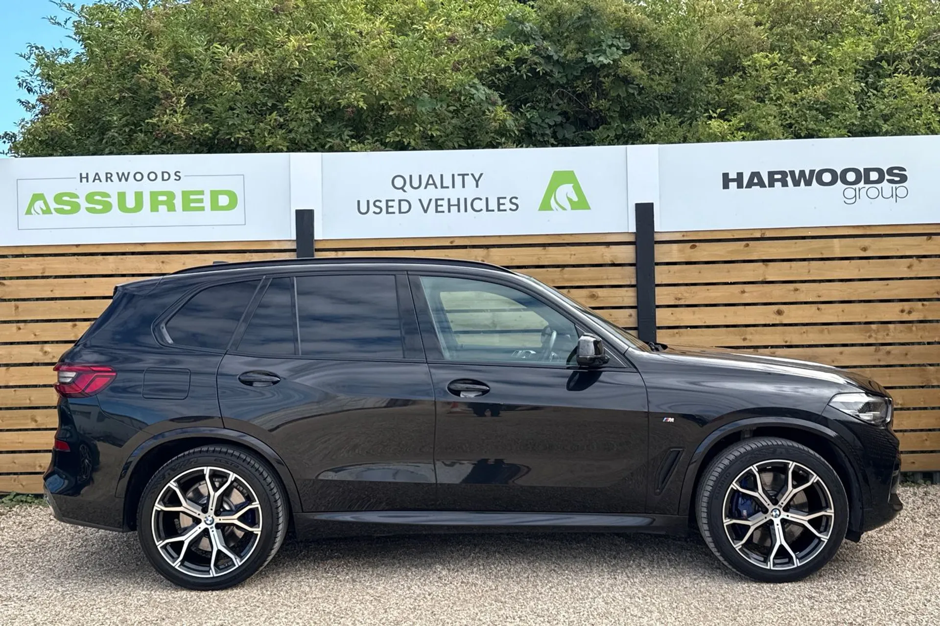 BMW X5 thumbnail image number 2