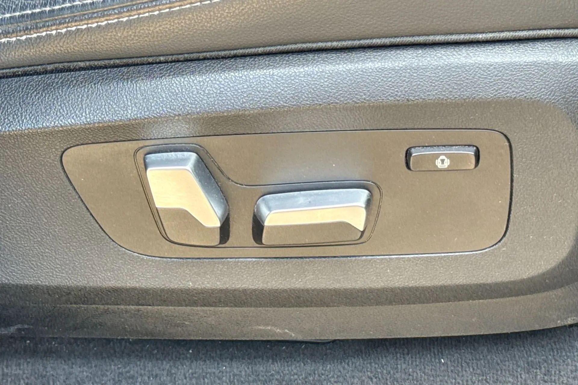 BMW X5 thumbnail image number 46