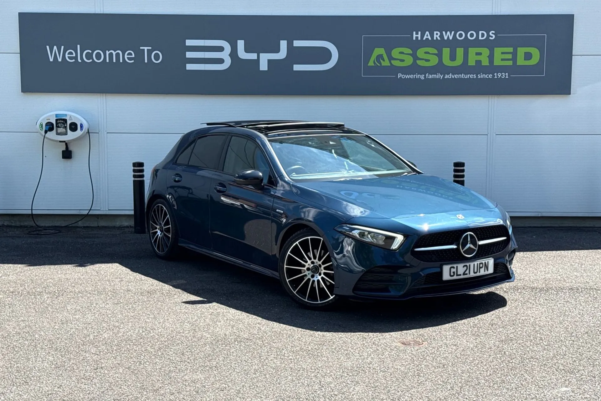 MERCEDES-BENZ A CLASS focused image