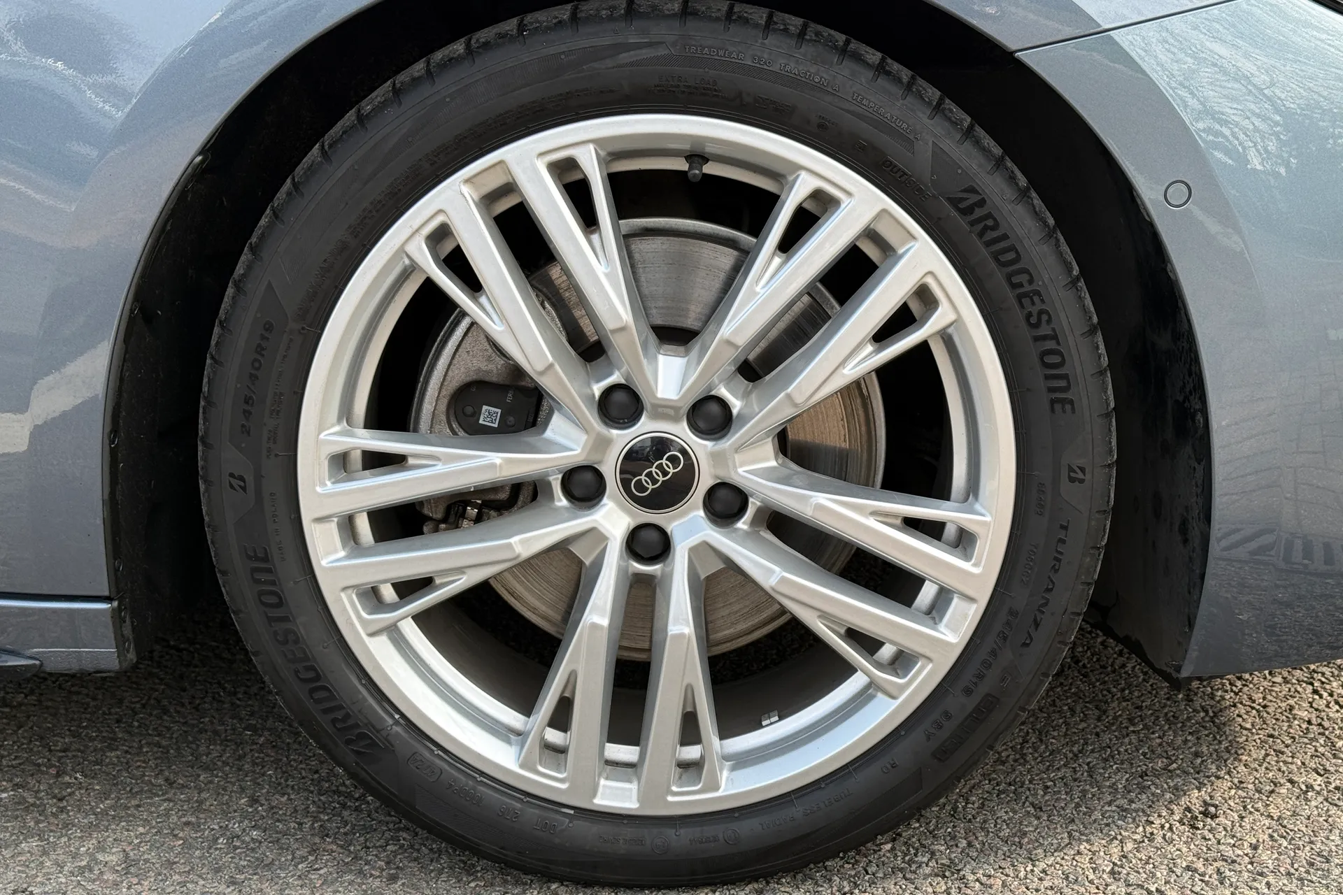 Audi A5 thumbnail image number 25