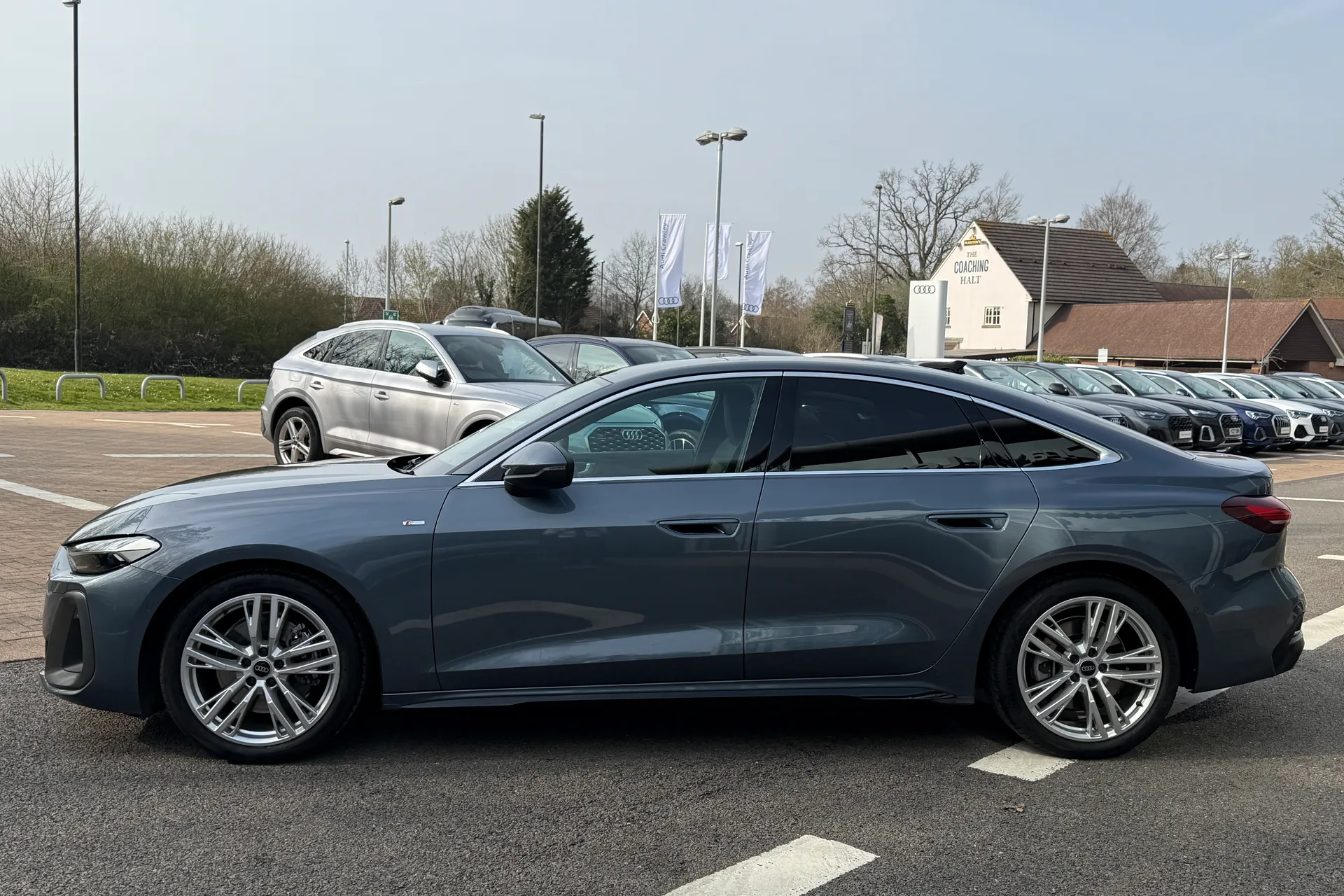 Audi A5 thumbnail image number 44