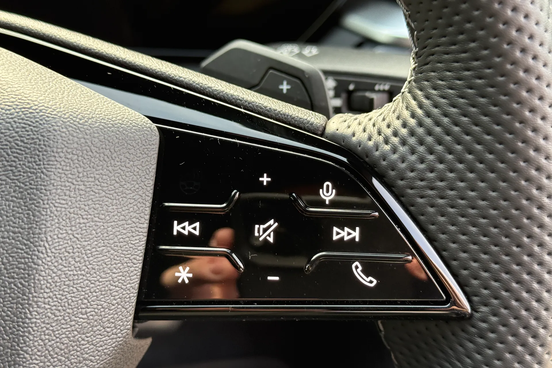 Audi A5 thumbnail image number 24