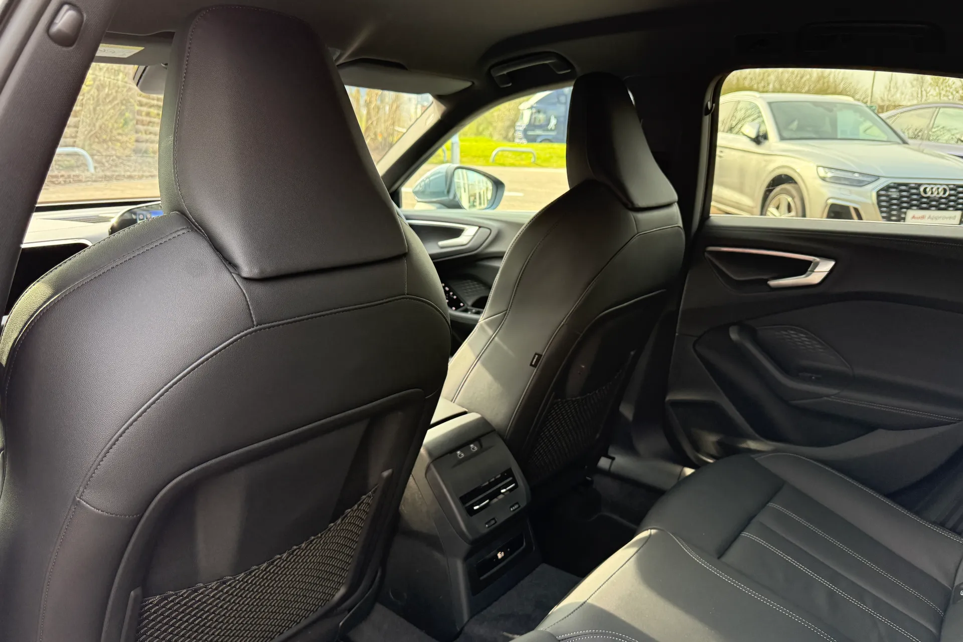 Audi A5 thumbnail image number 45