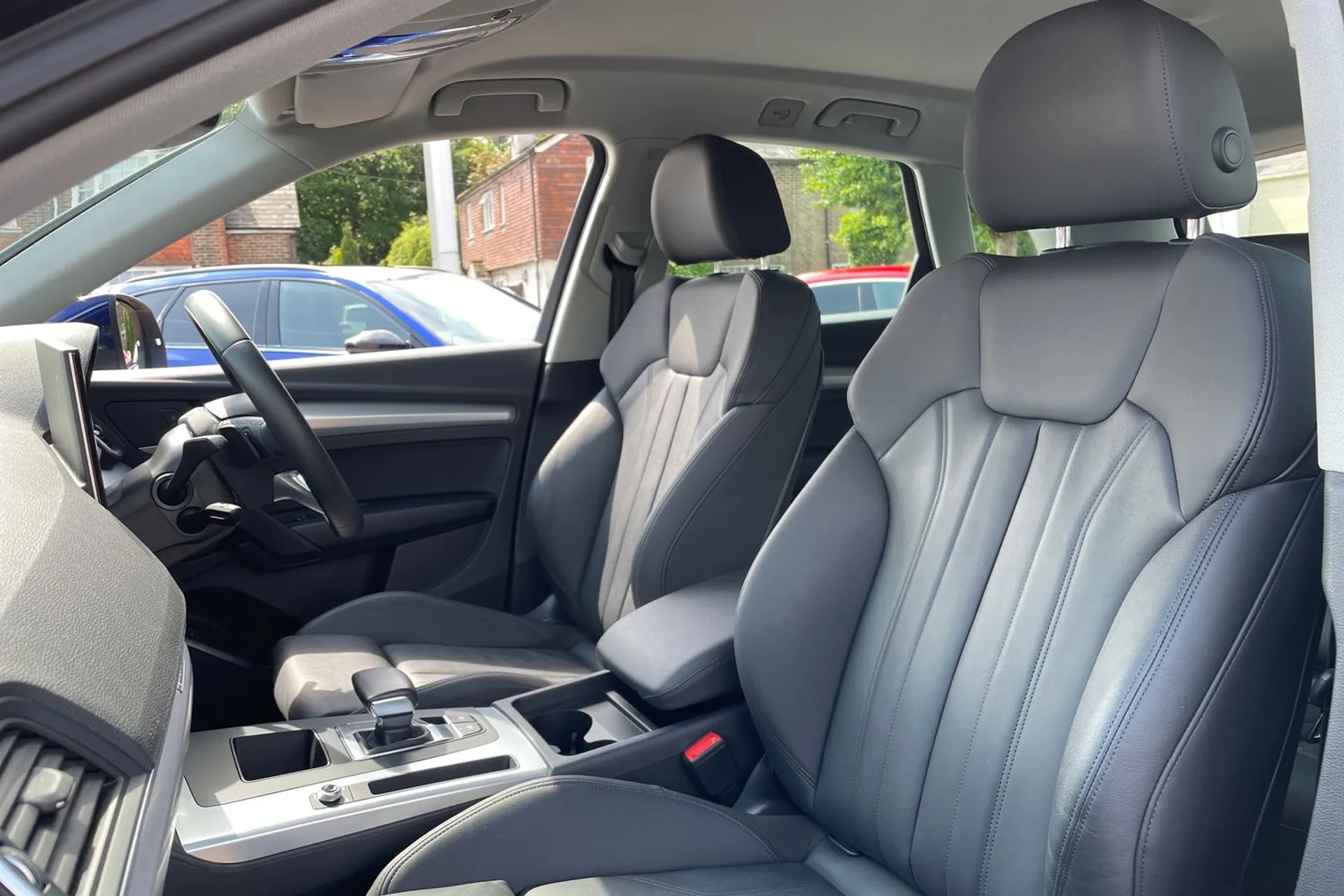 Audi Q5 thumbnail image number 27