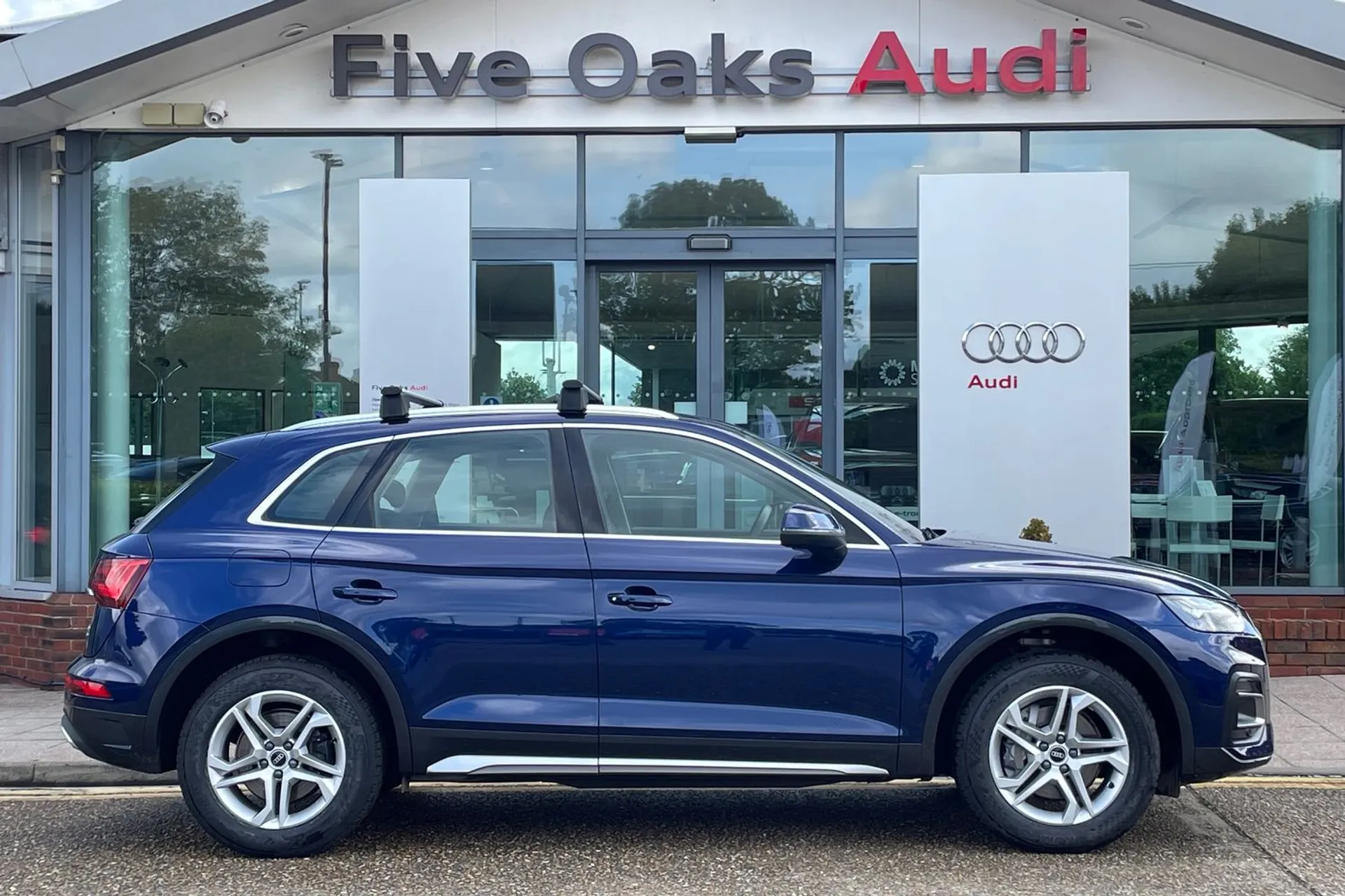 Audi Q5 thumbnail image number 2