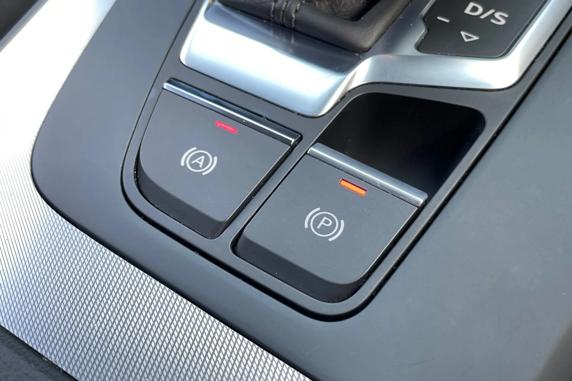 Audi Q5 thumbnail image number 33