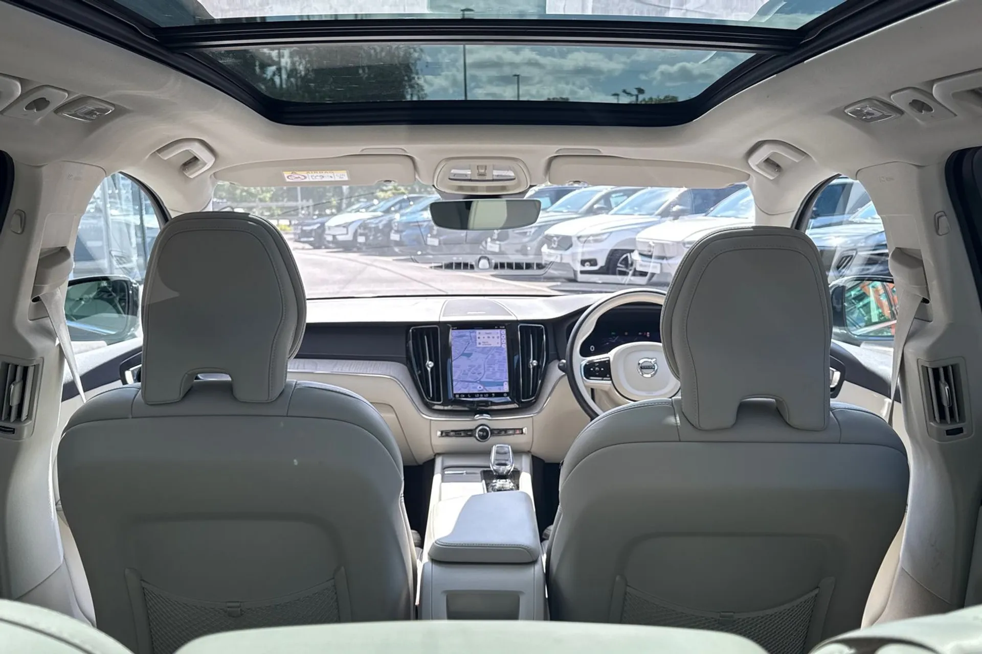 Volvo XC60 thumbnail image number 21