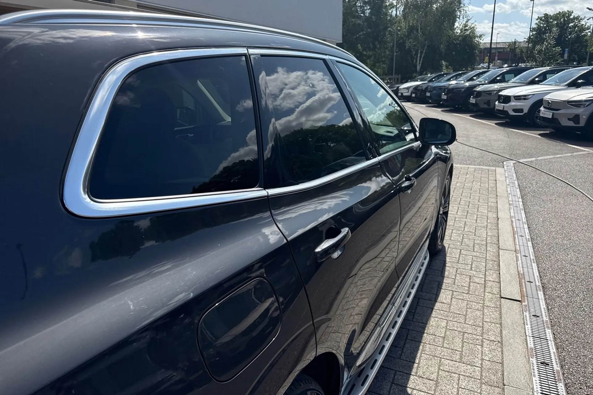 Volvo XC60 thumbnail image number 14