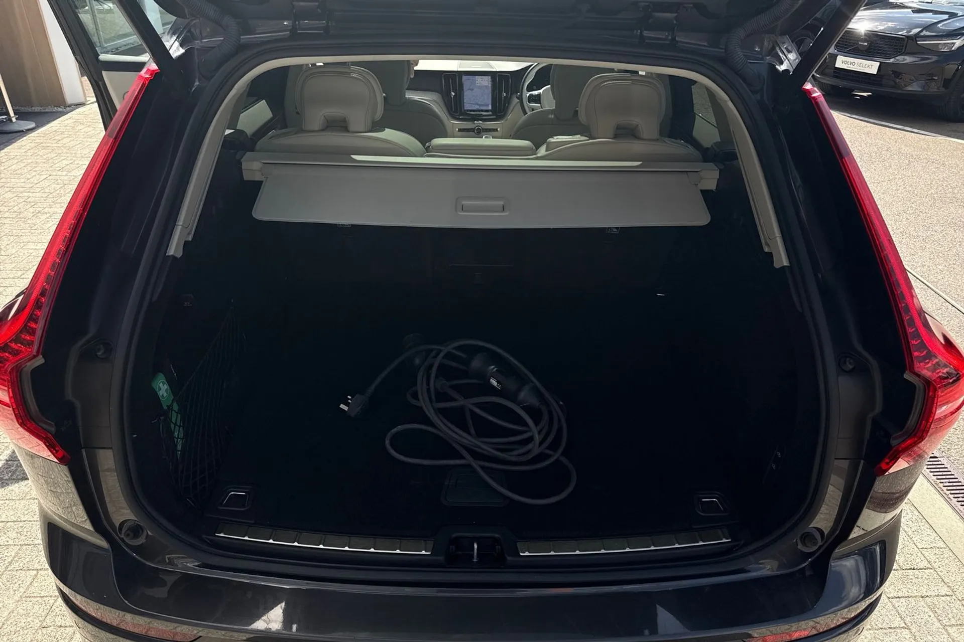 Volvo XC60 thumbnail image number 19