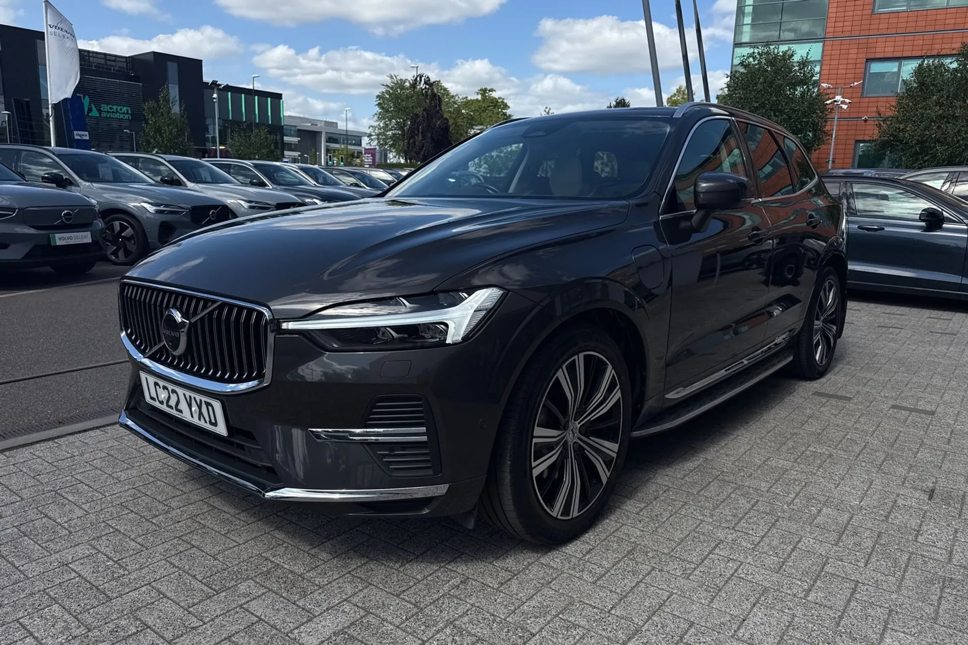 Volvo XC60 thumbnail image number 11