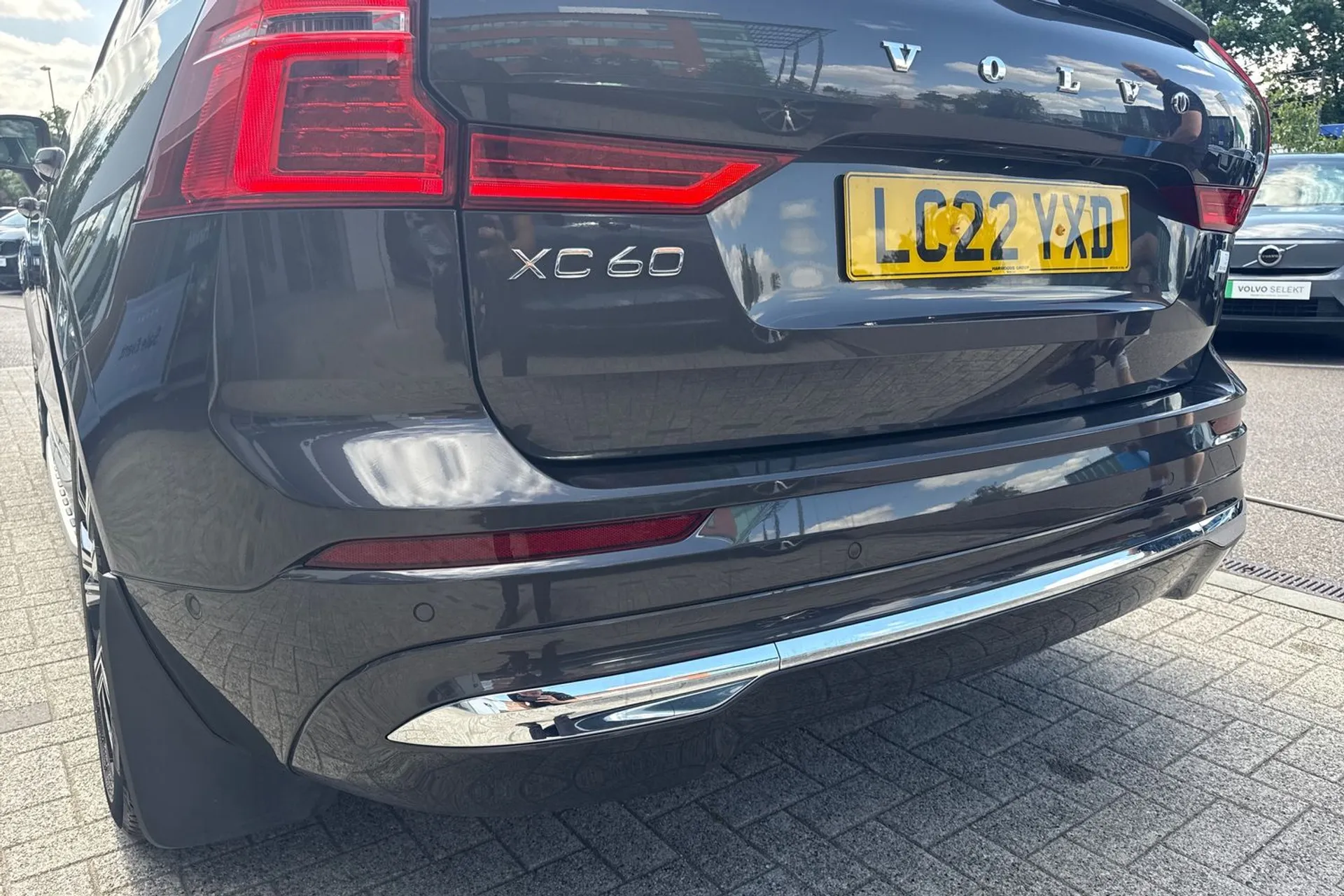 Volvo XC60 thumbnail image number 17