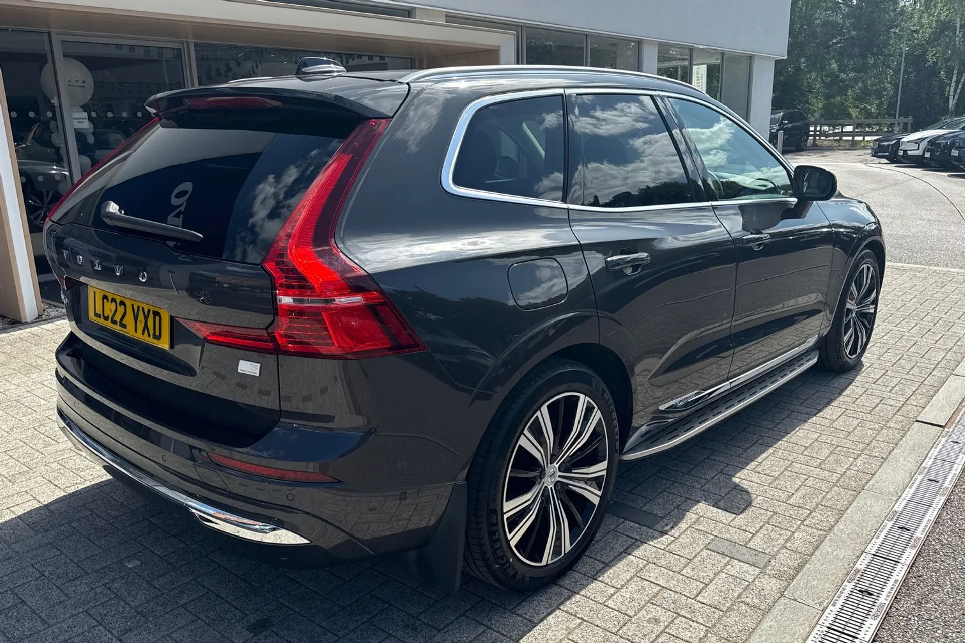 Volvo XC60 thumbnail image number 7