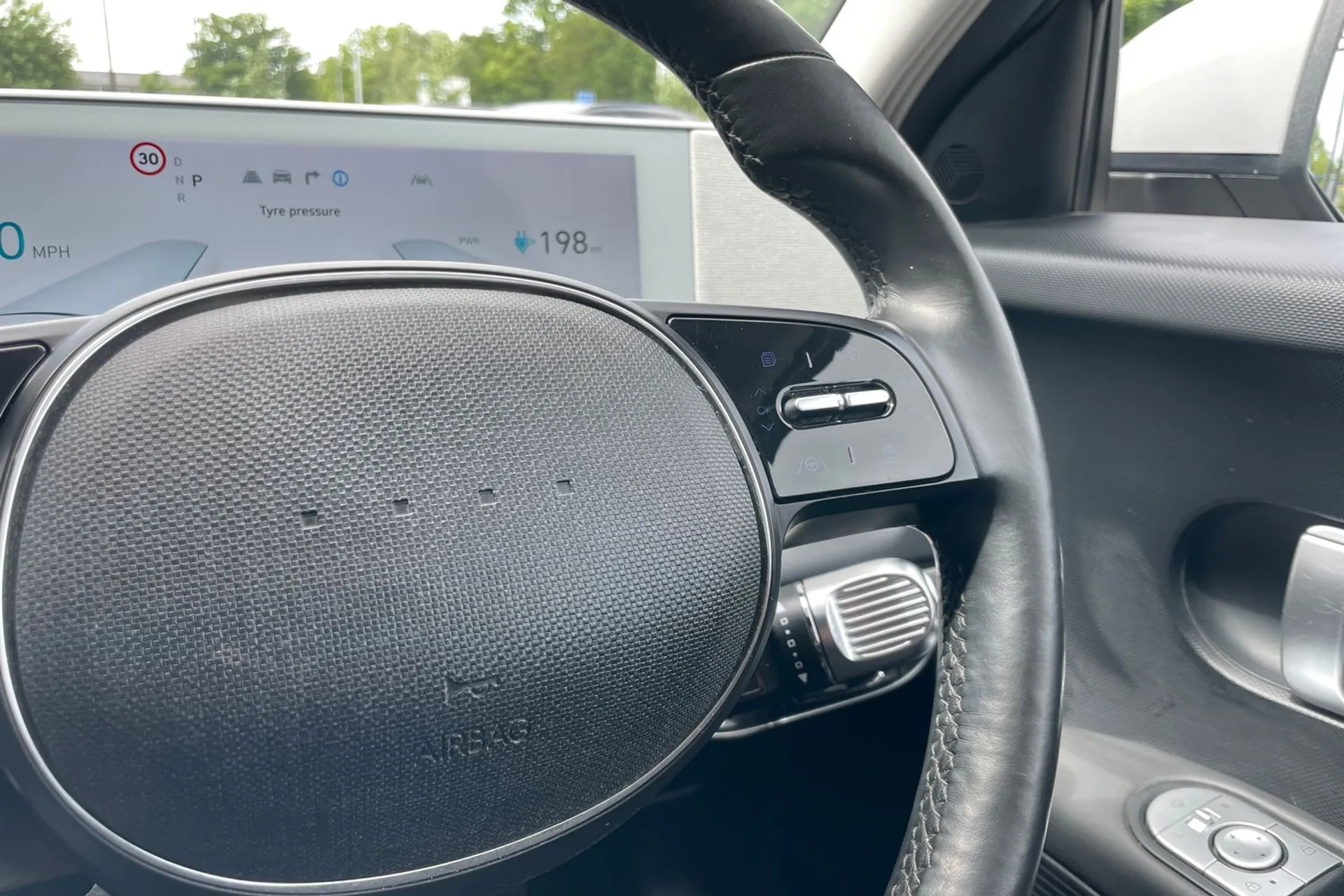 HYUNDAI IONIQ 5 thumbnail image number 36