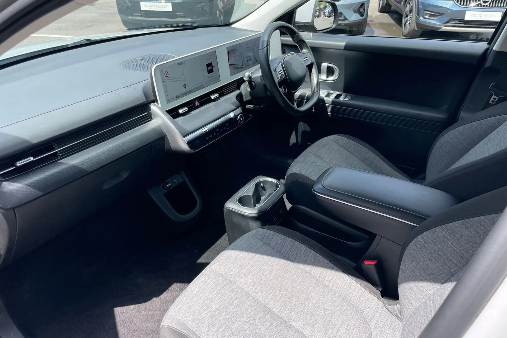 HYUNDAI IONIQ 5 thumbnail image number 26