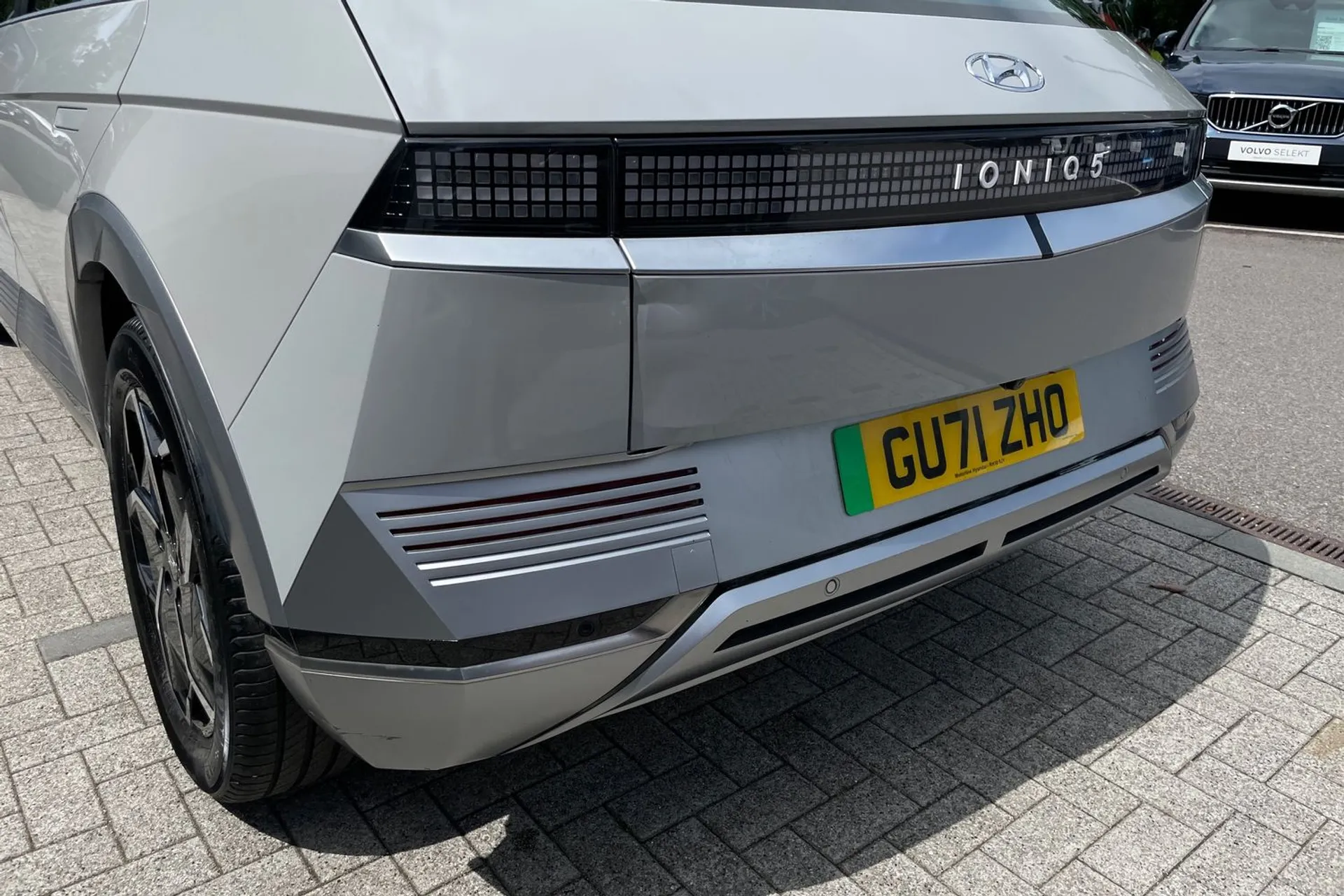 HYUNDAI IONIQ 5 thumbnail image number 17
