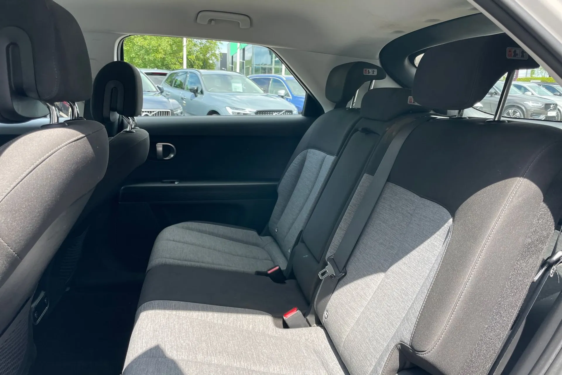 HYUNDAI IONIQ 5 thumbnail image number 30