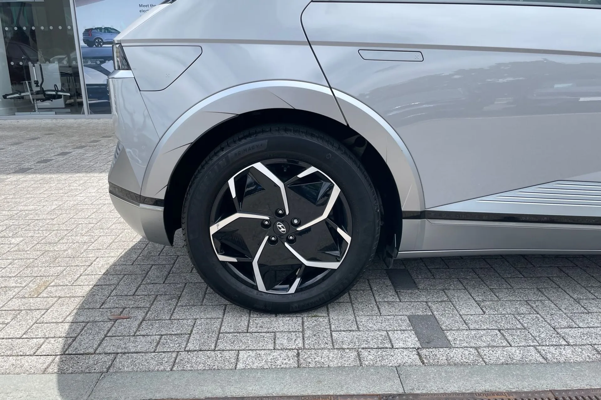 HYUNDAI IONIQ 5 thumbnail image number 13