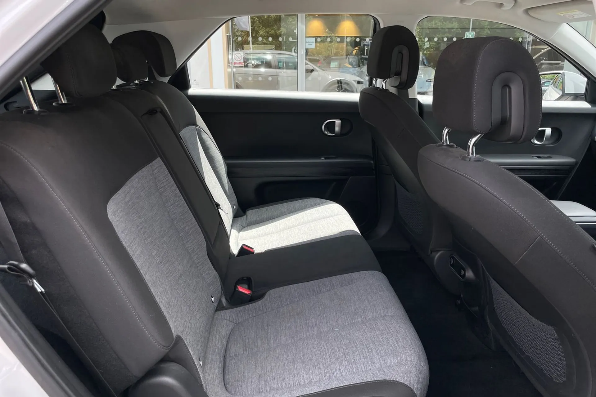 HYUNDAI IONIQ 5 thumbnail image number 22