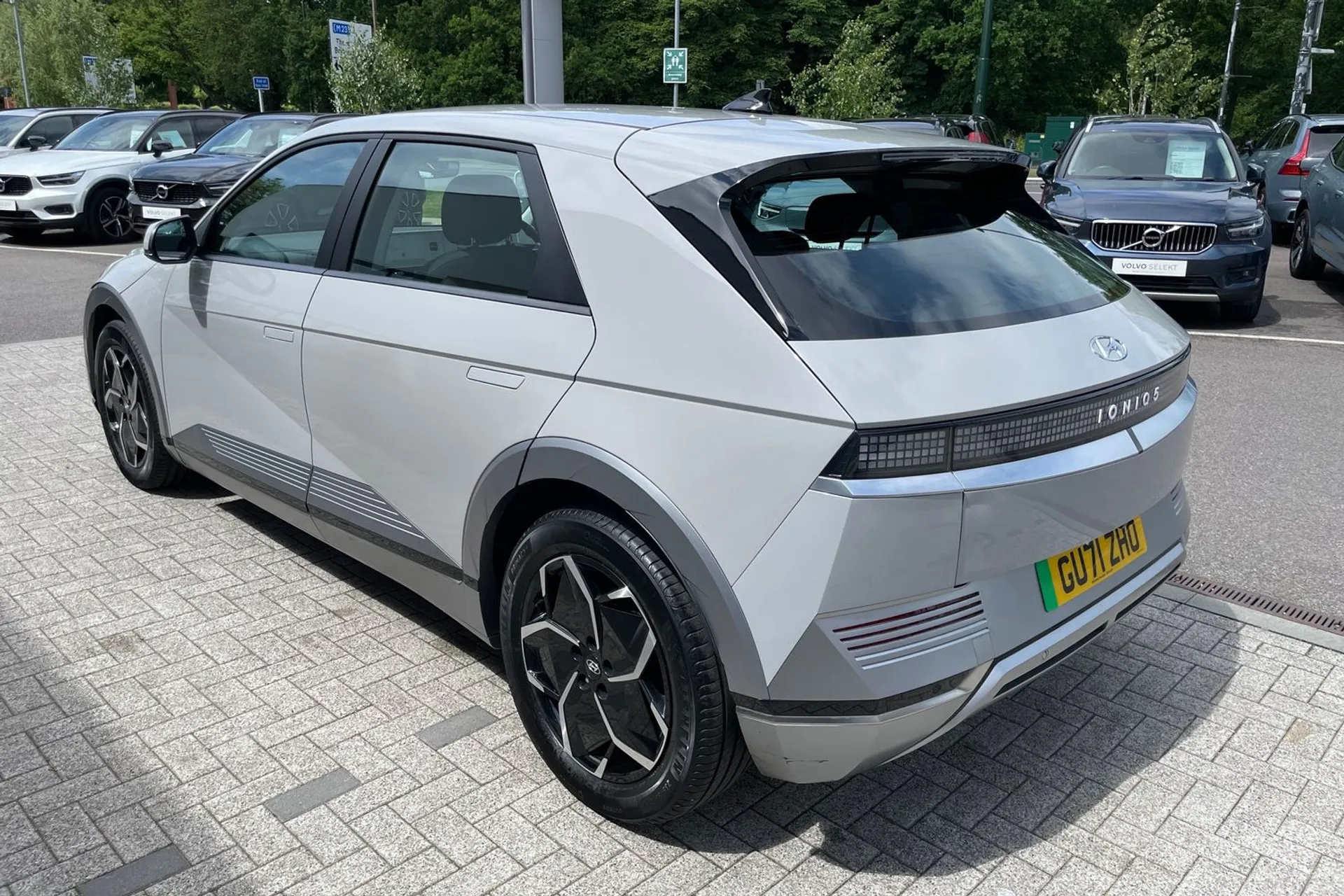 HYUNDAI IONIQ 5 thumbnail image number 9