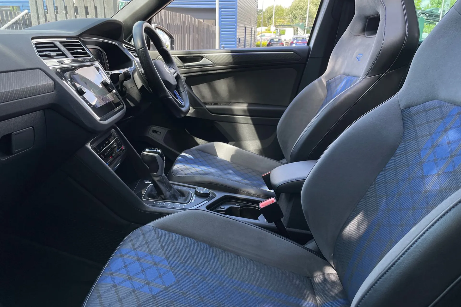 VOLKSWAGEN TIGUAN thumbnail image number 28