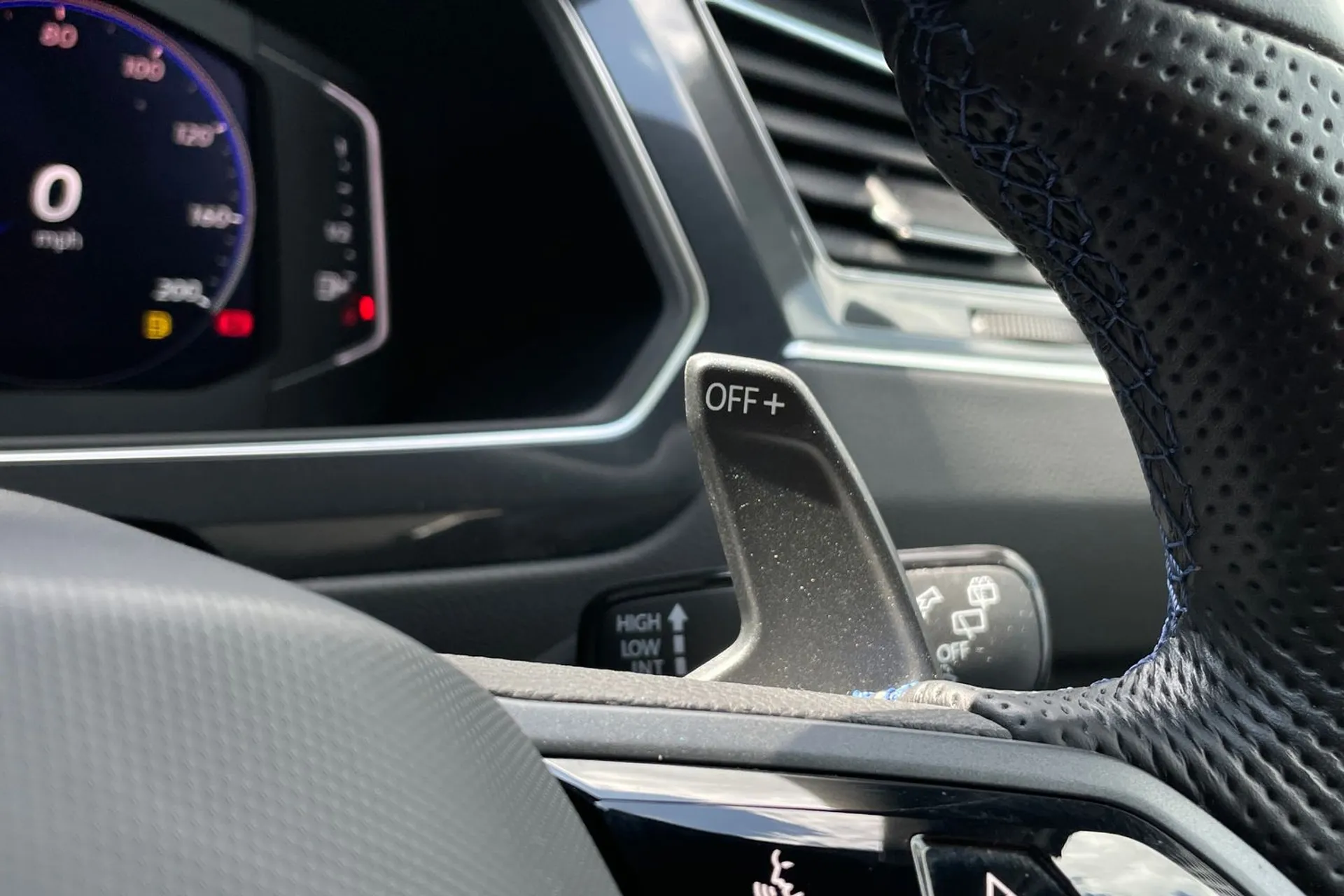 VOLKSWAGEN TIGUAN thumbnail image number 46