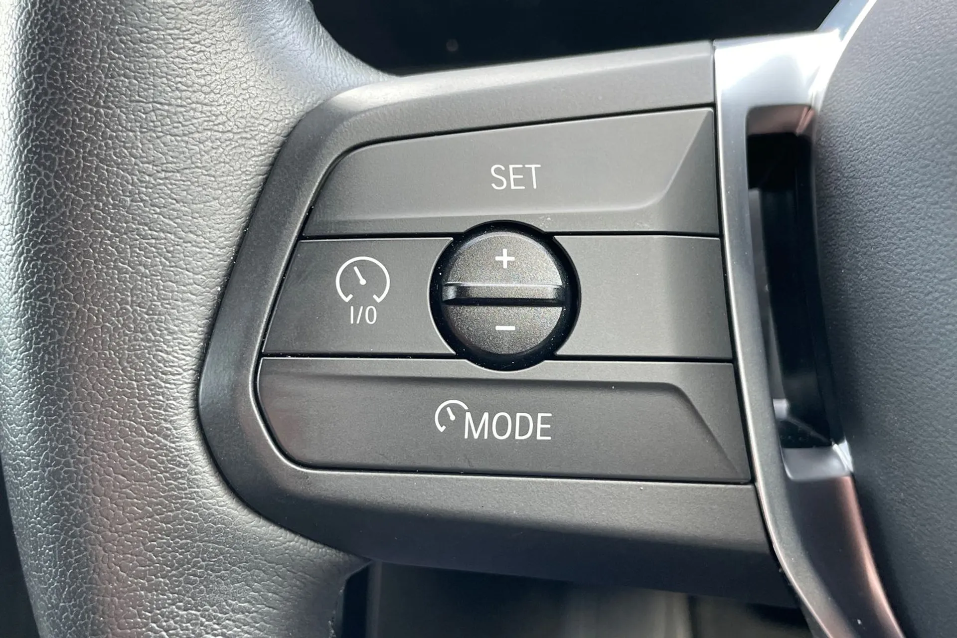 BMW X1 thumbnail image number 24