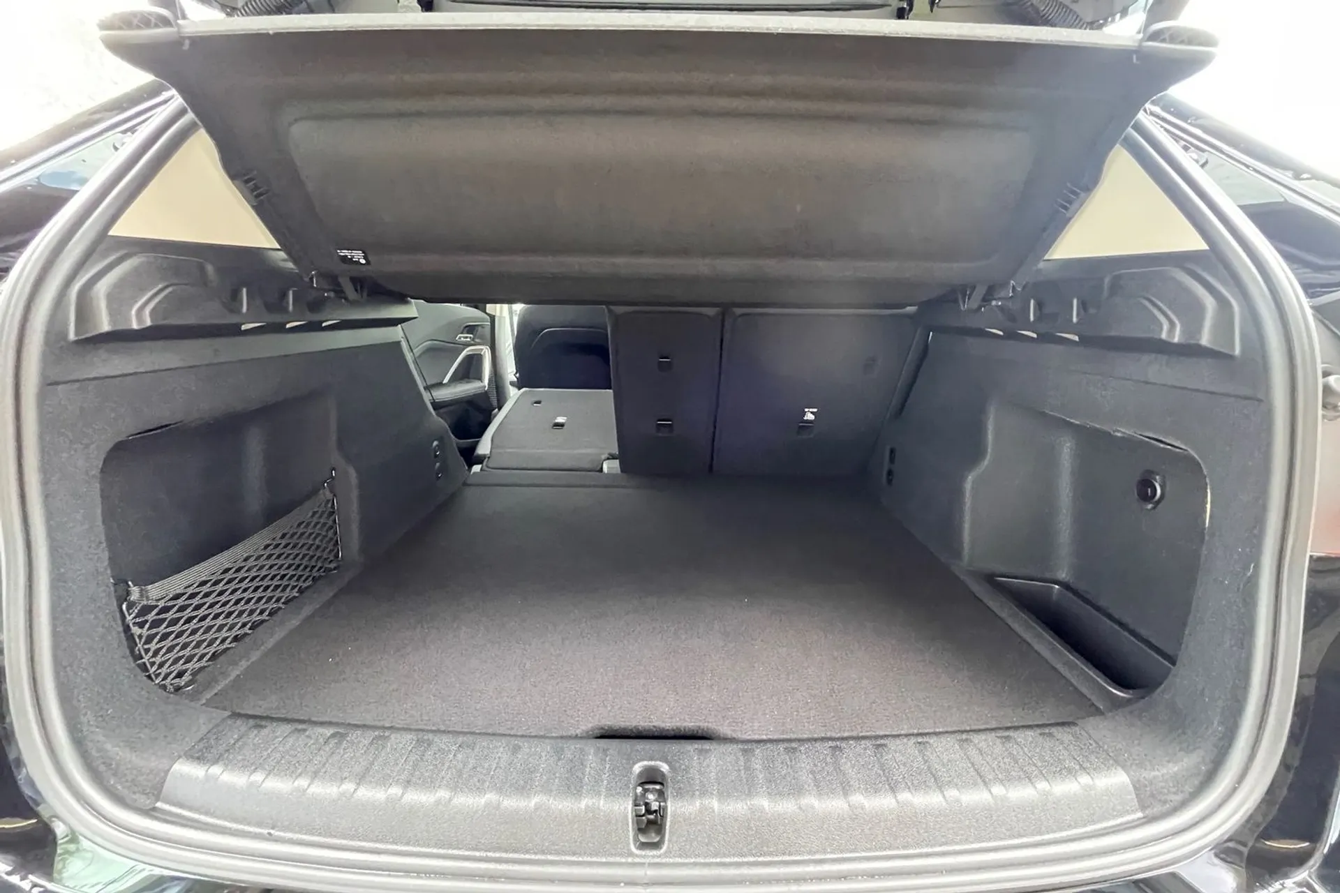 BMW X1 thumbnail image number 42